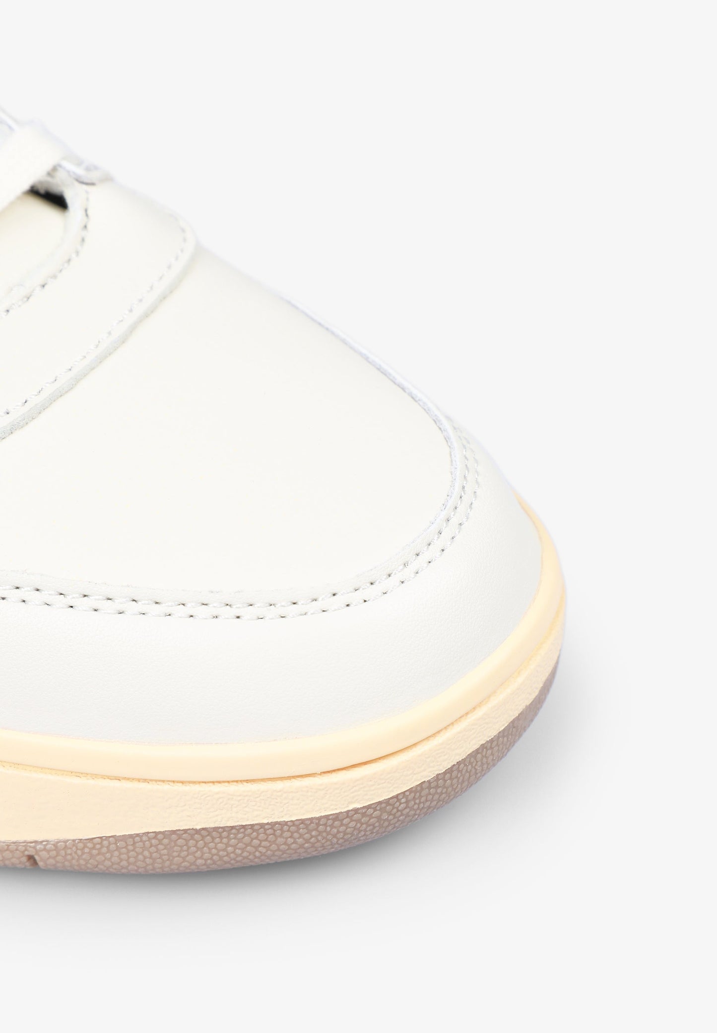 SNEAKERS WITH HEEL DETAIL