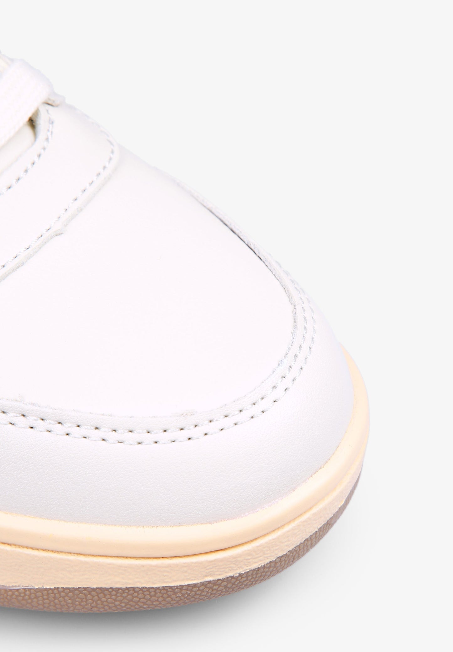 SNEAKERS WITH HEEL DETAIL