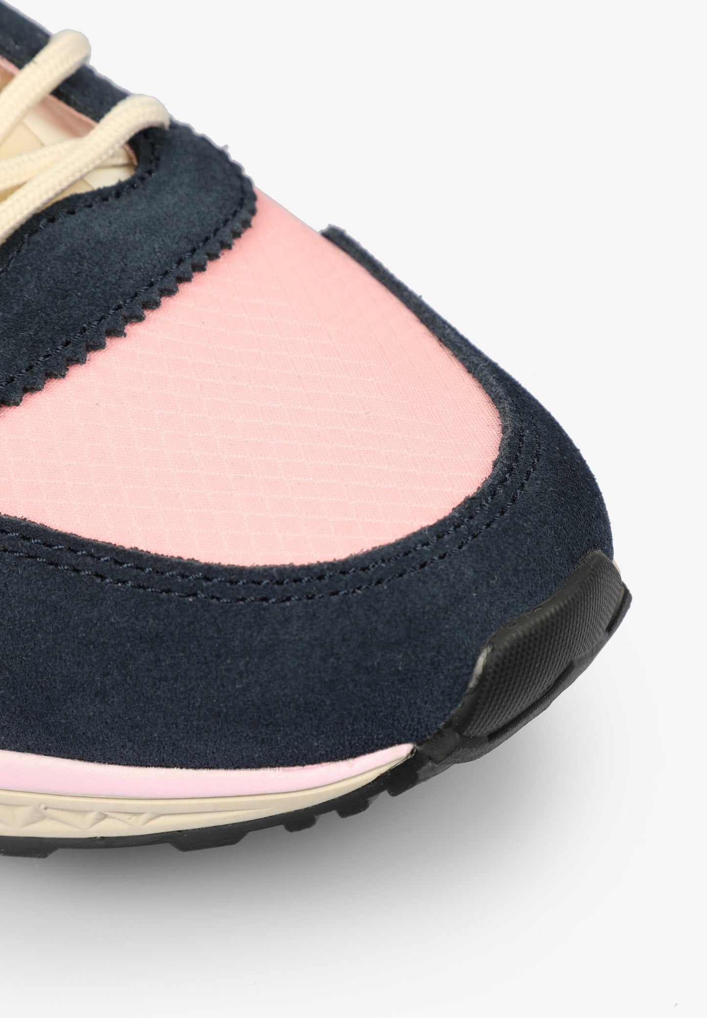 SNEAKERS WITH SIDE SKULL