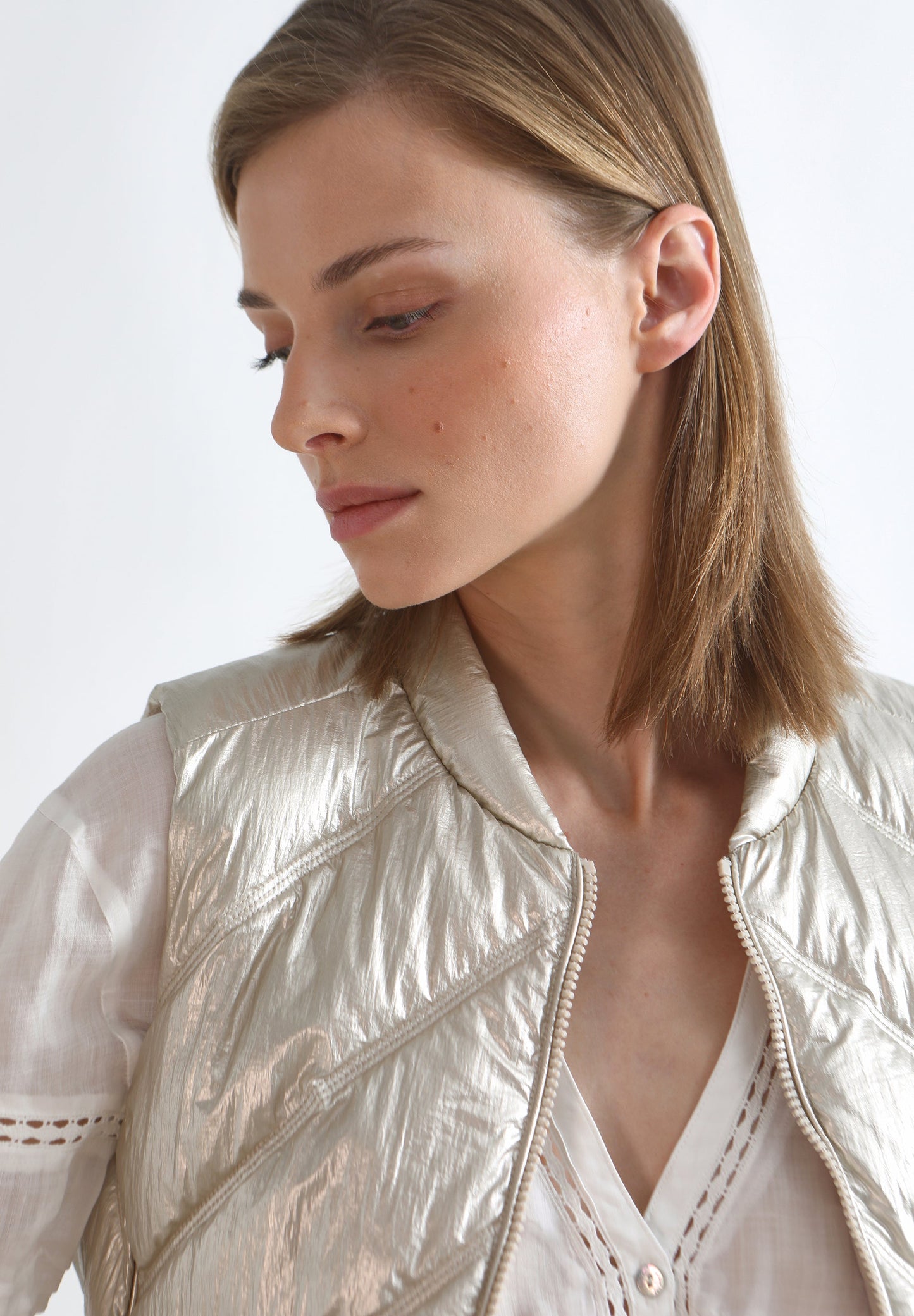 METALLIC VEST
