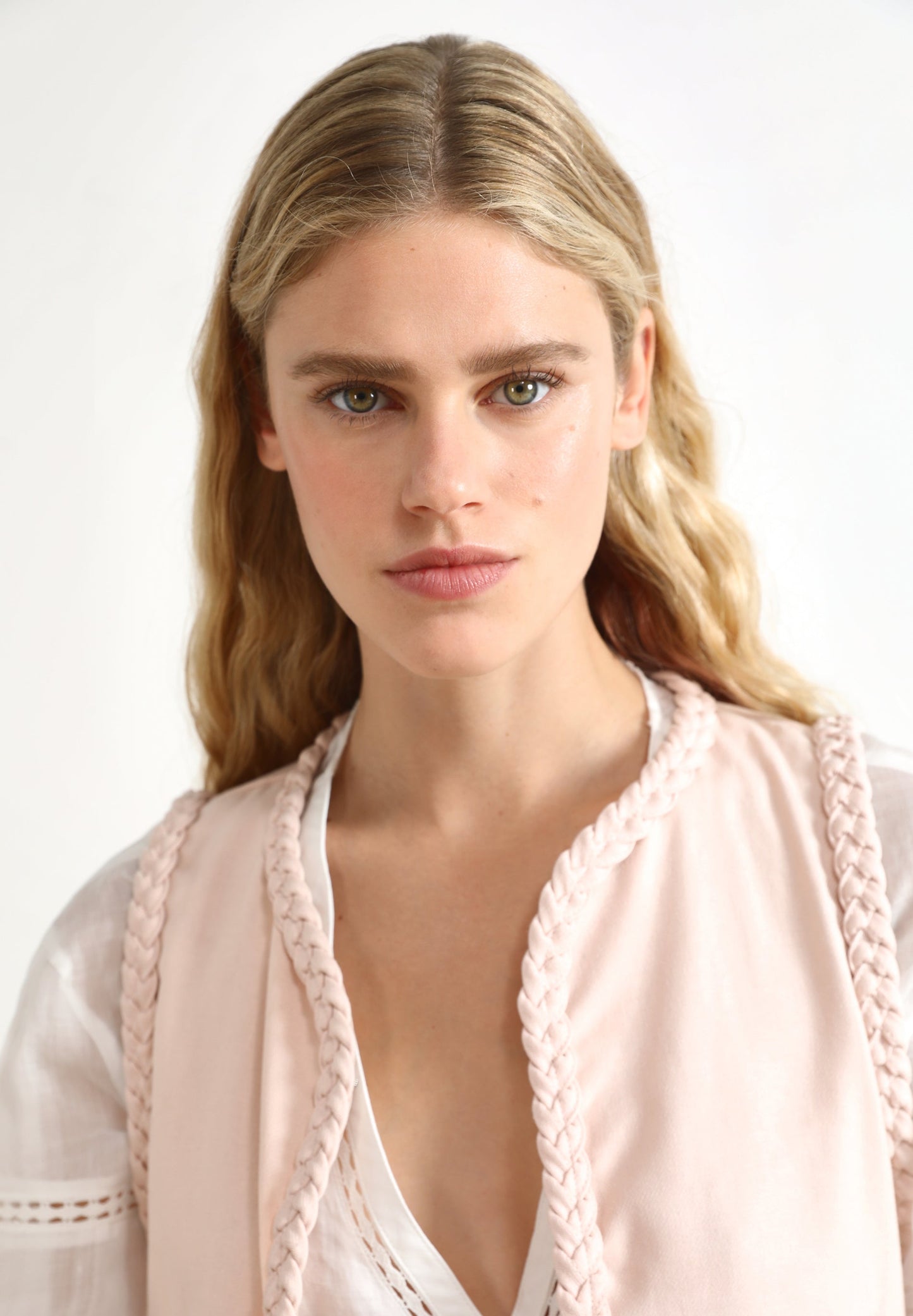 LINEN WAISTCOAT WITH BRAIDED DETAILS