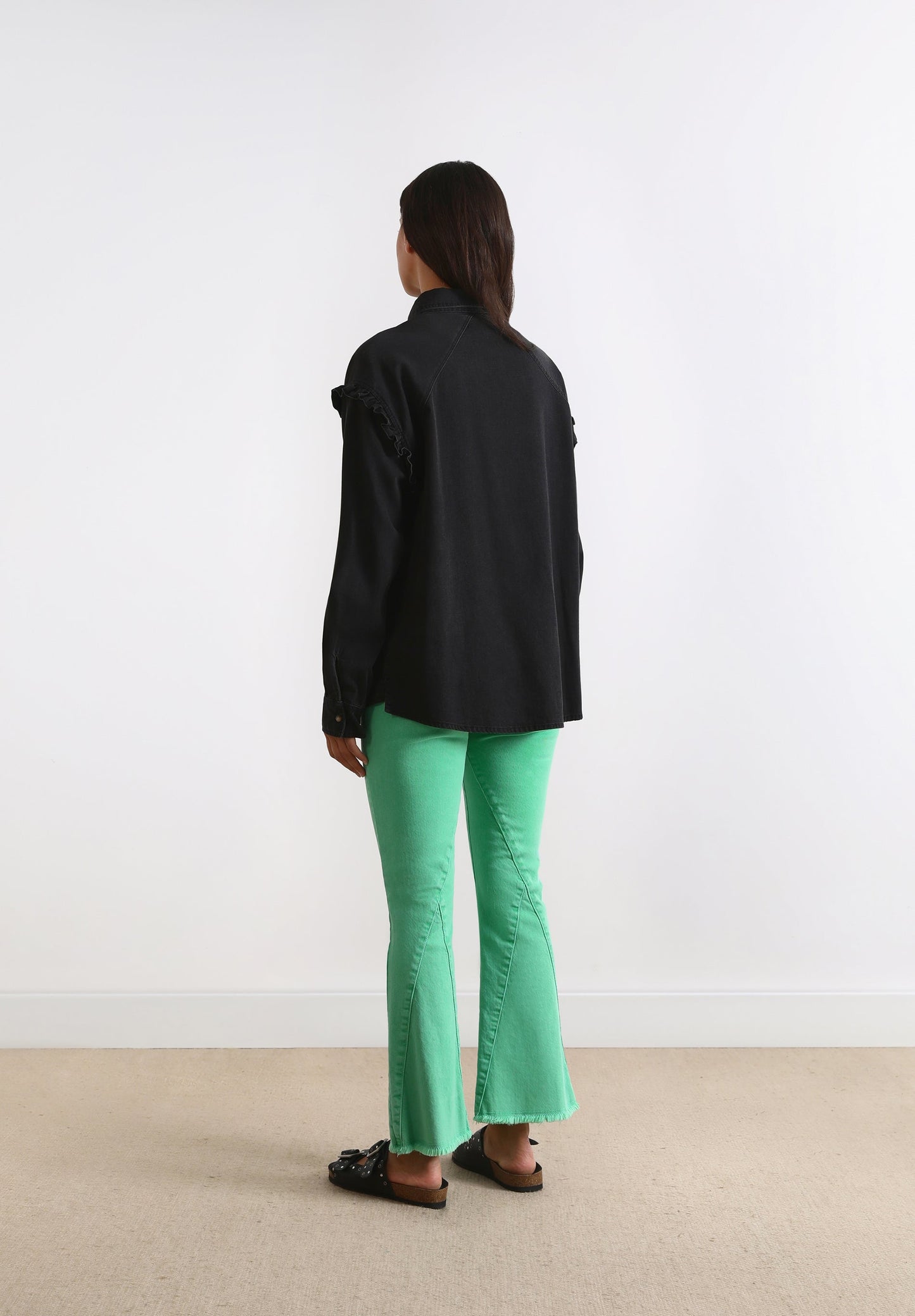 FADED ANKLE FLARED JEANS