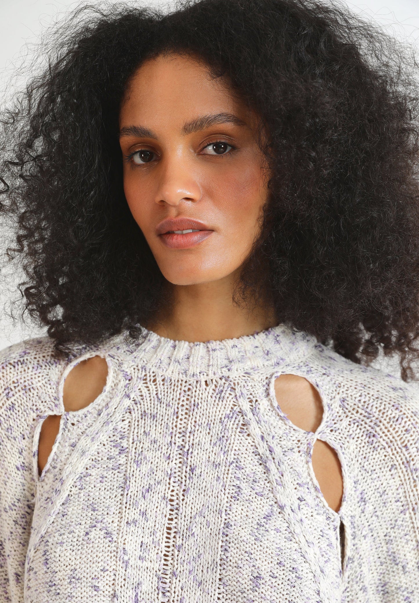 SWEATER WITH SLIT DETAILS