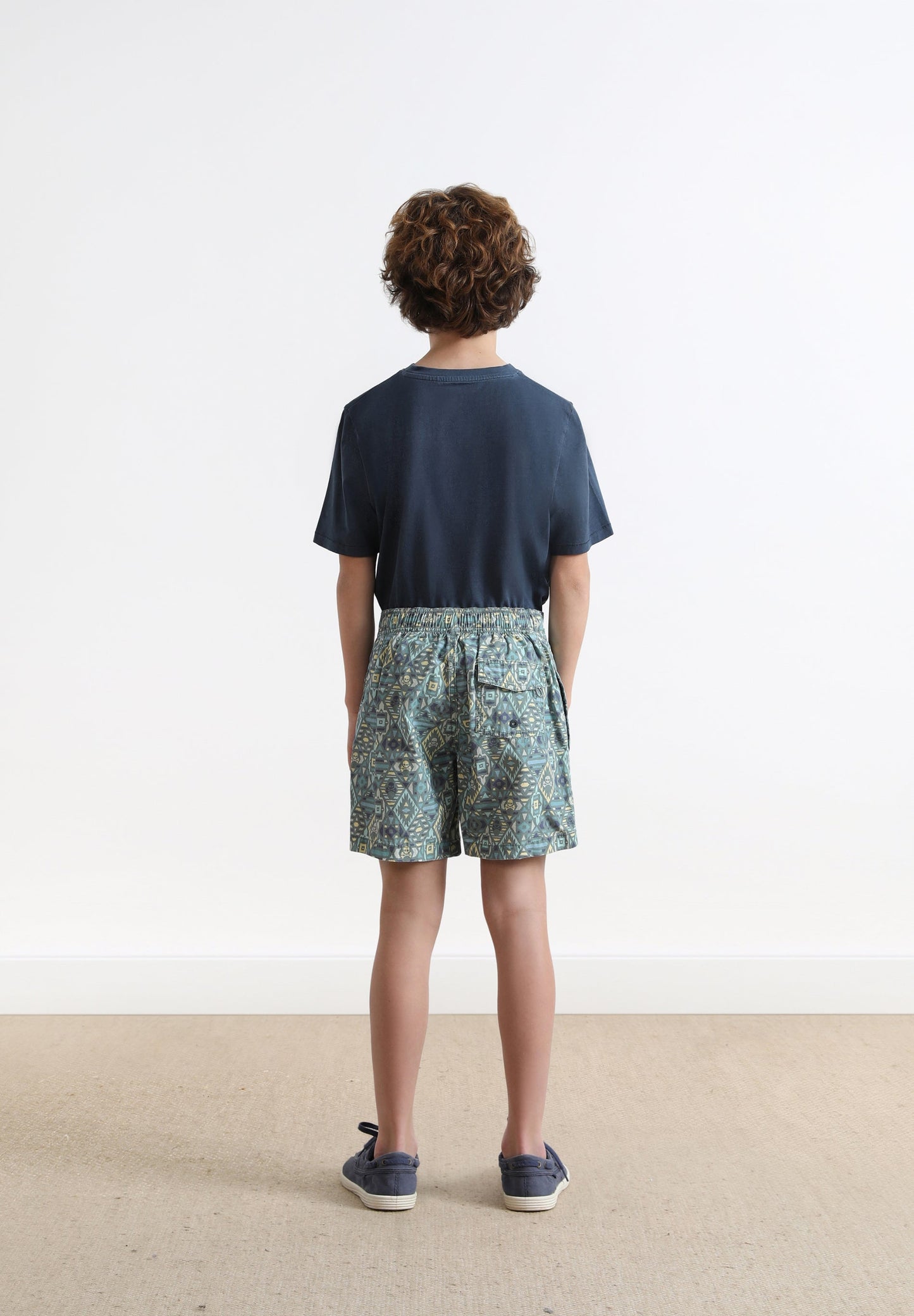 GEOMETRIC PRINT SWIMMING TRUNKS