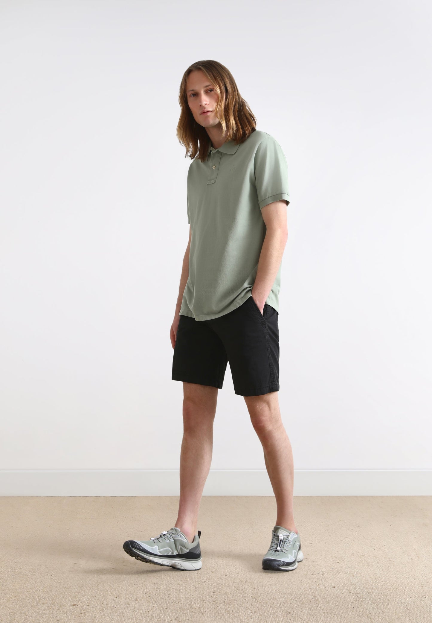 BASIC POLO SHIRT WITH SKULL DETAIL