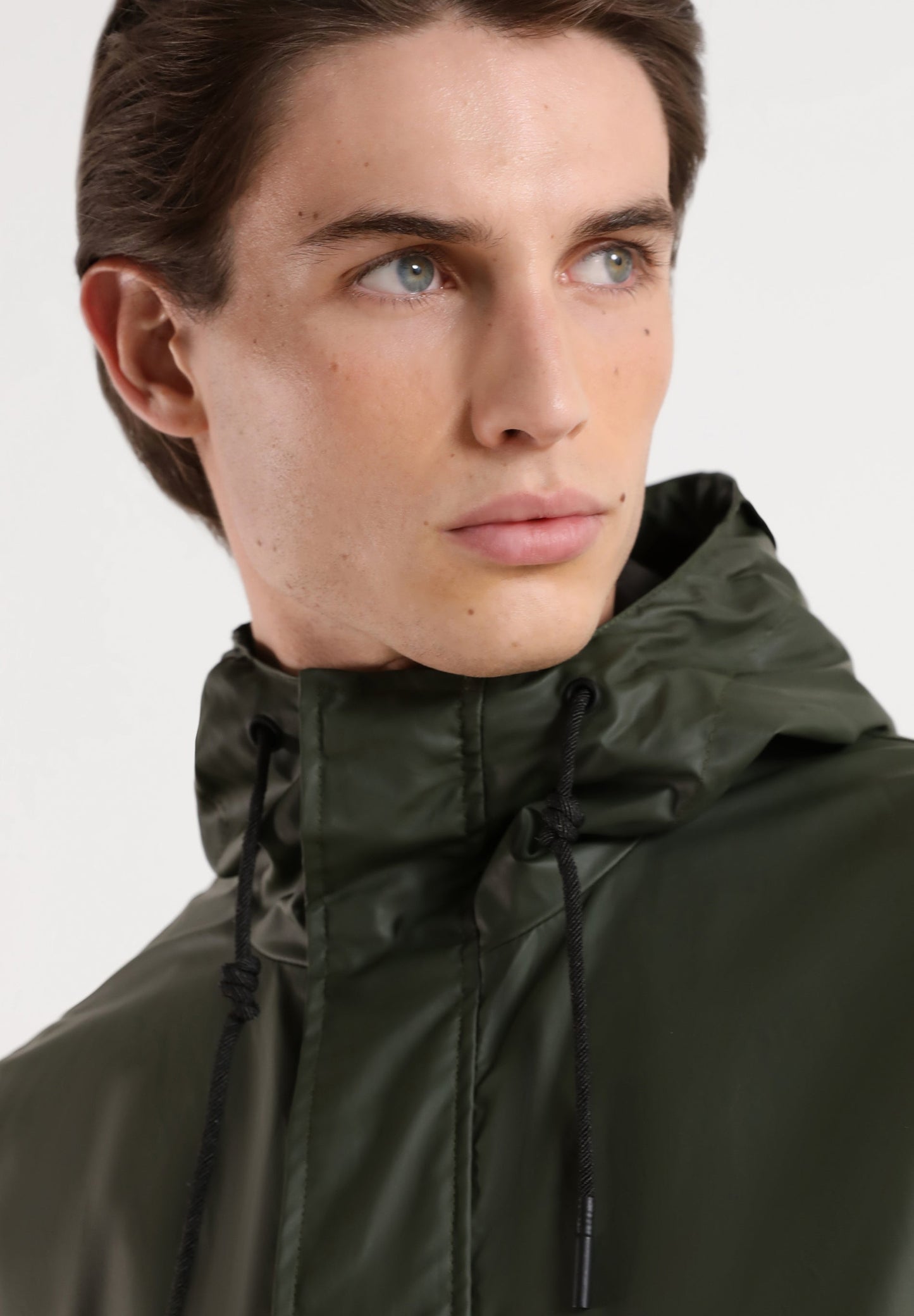 WATERPROOF CAMOUFLAGE JACKET