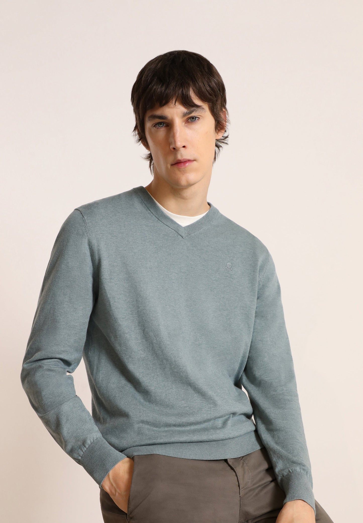 V-NECK SWEATER WITH SKULL