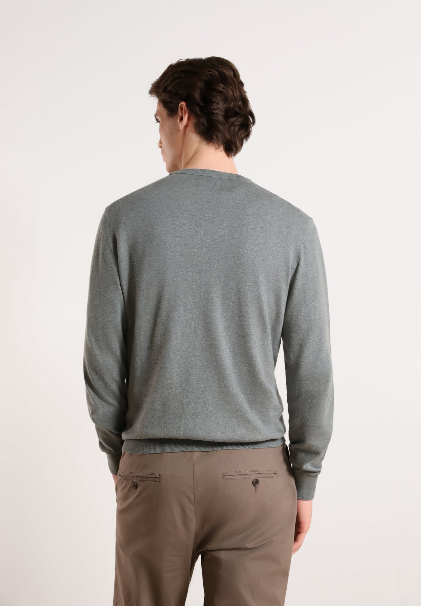 ROUND NECK SWEATER WITH SKULL