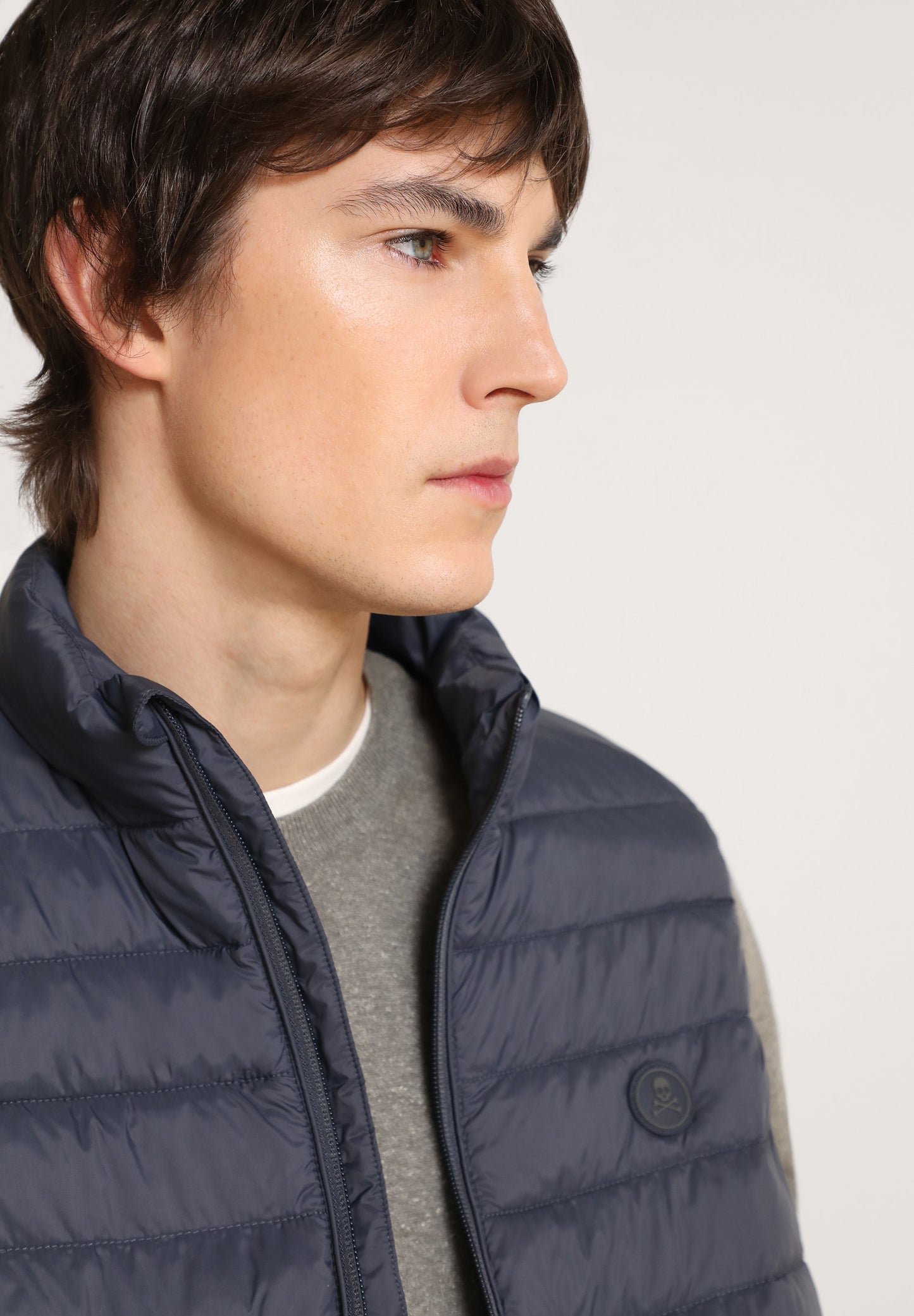 PUFFER VEST WITH SKULL