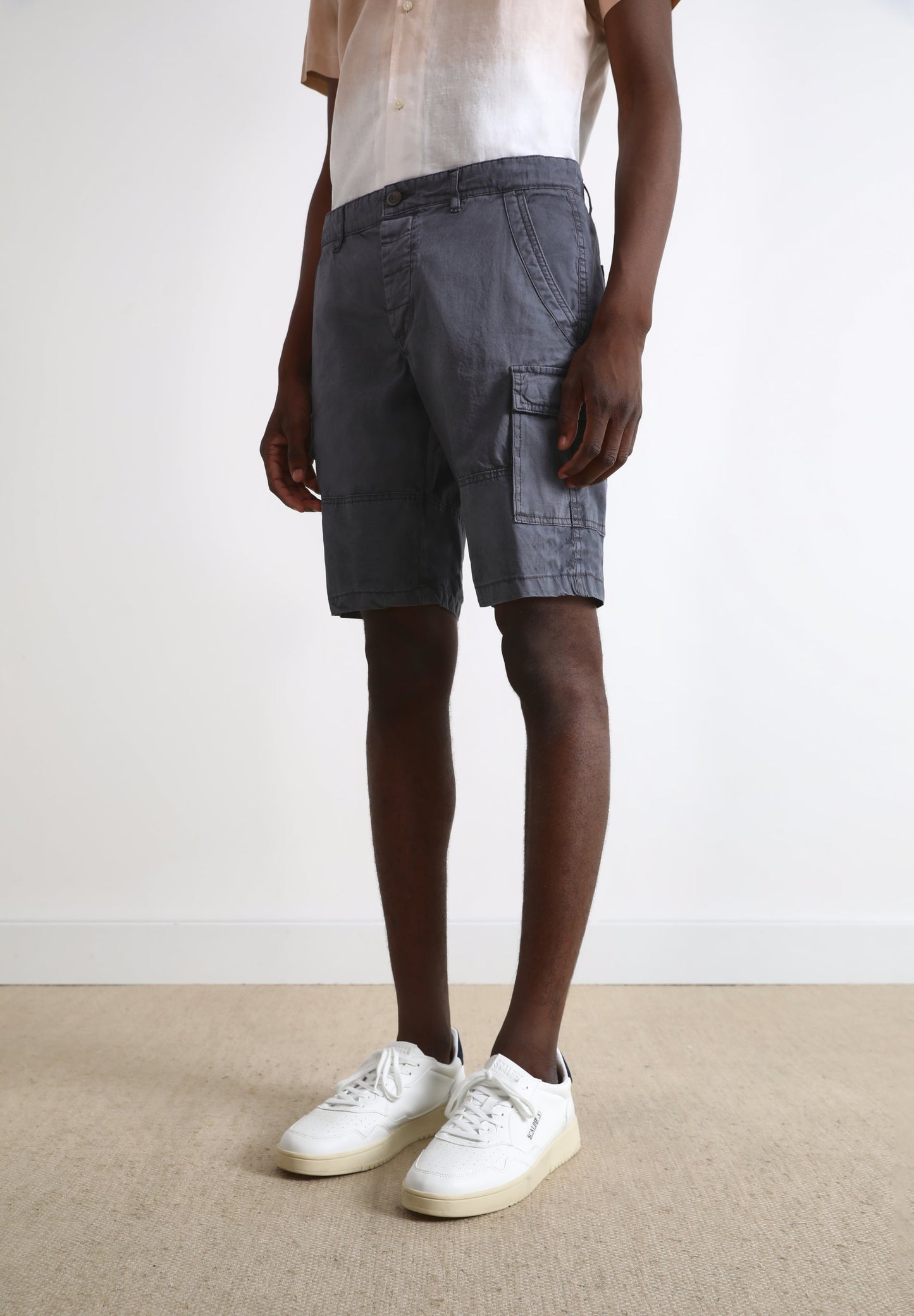 CLASSIC SOLE SNEAKERS WITH SIDE LOGO