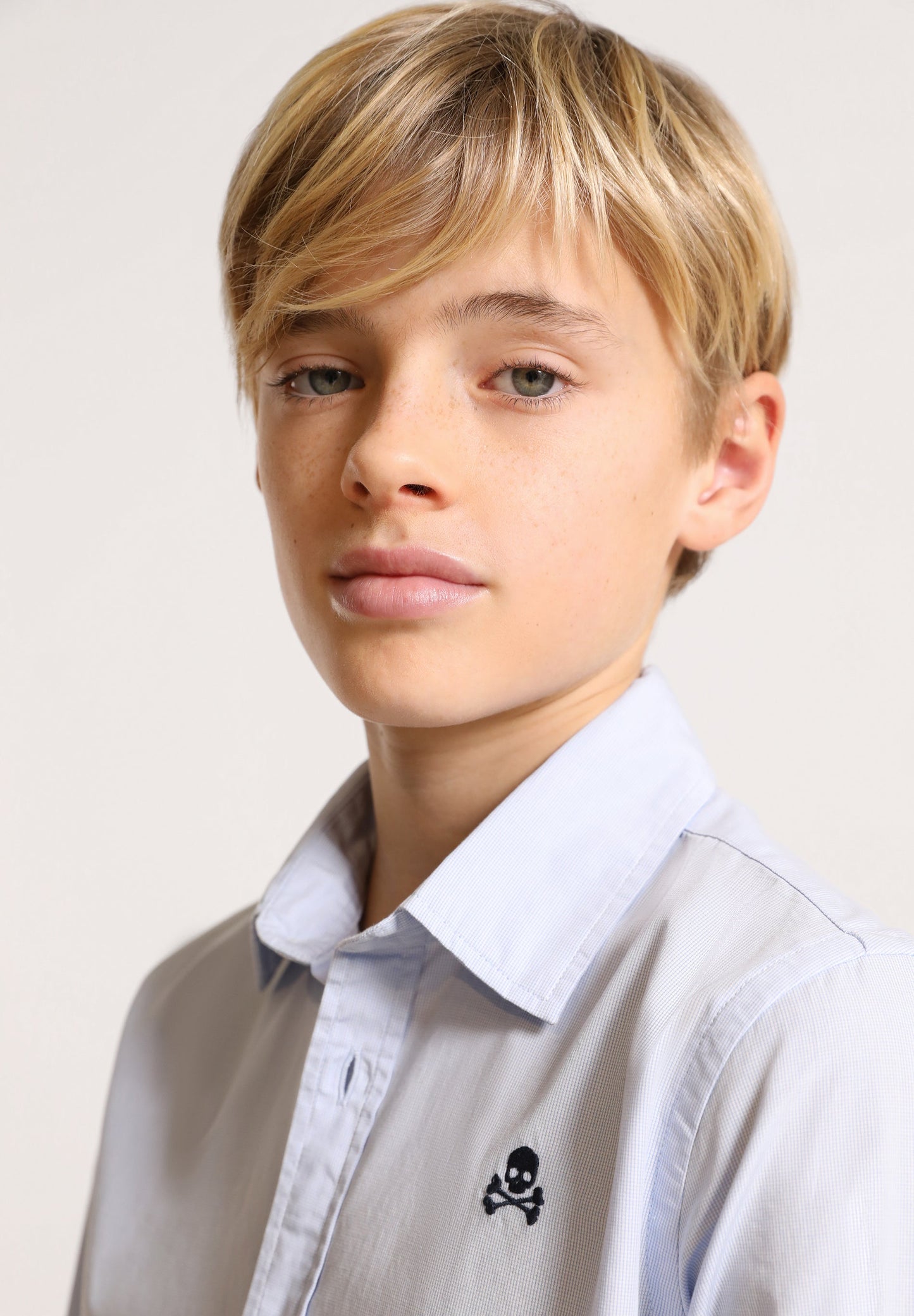 CONTRAST SKULL SHIRT