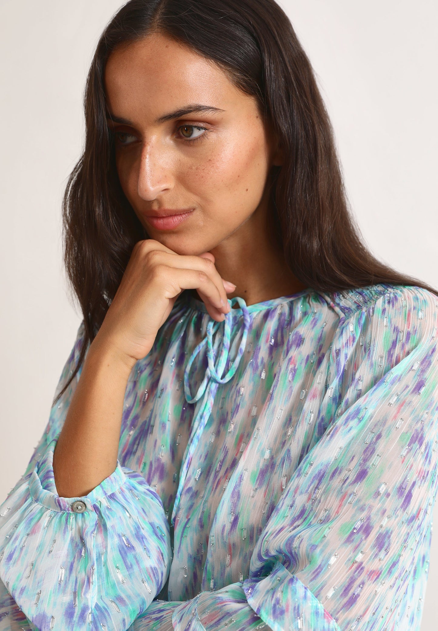 PRINT BLOUSE WITH DETAILS