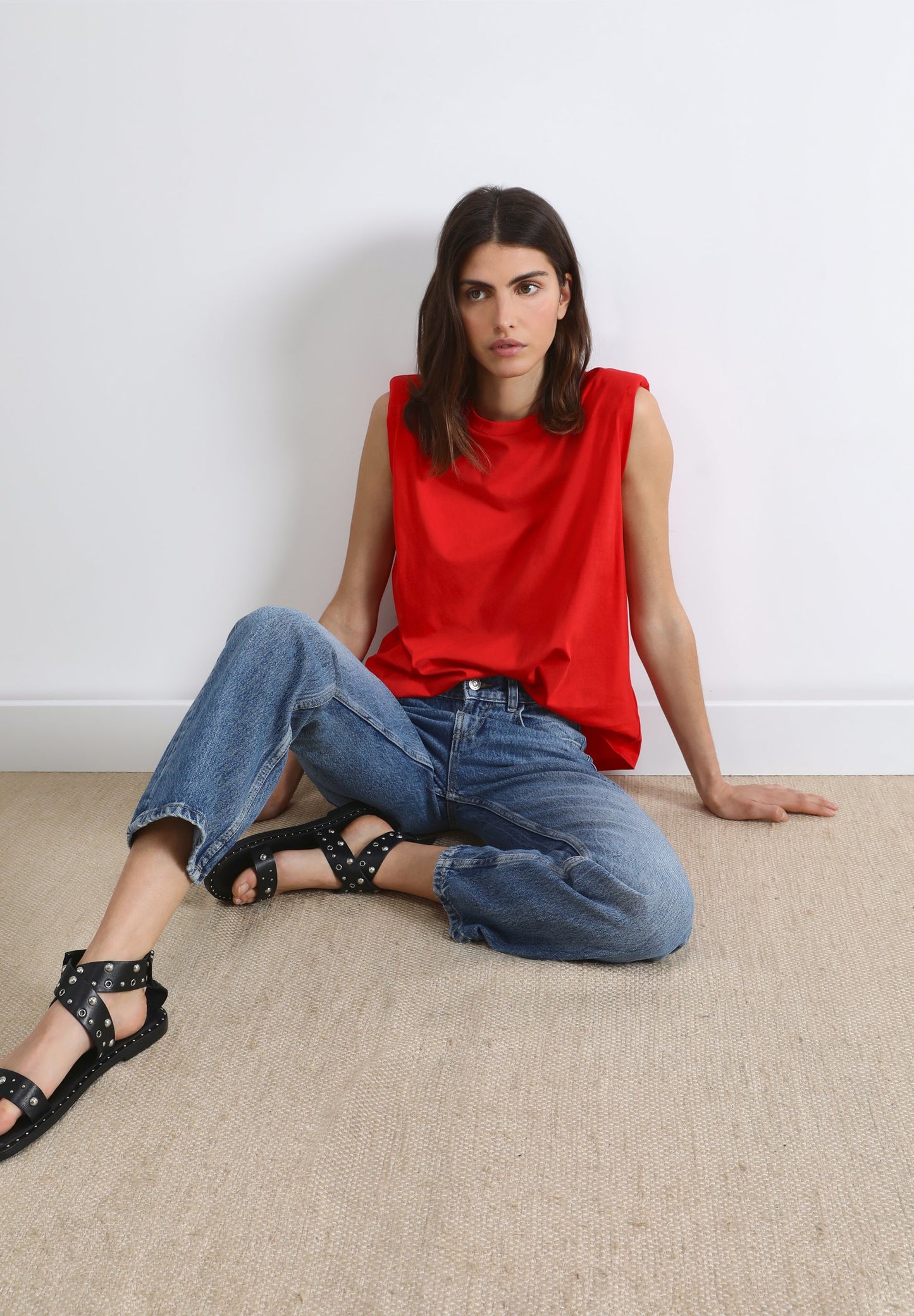 T-SHIRT WITH SHOULDER PADS