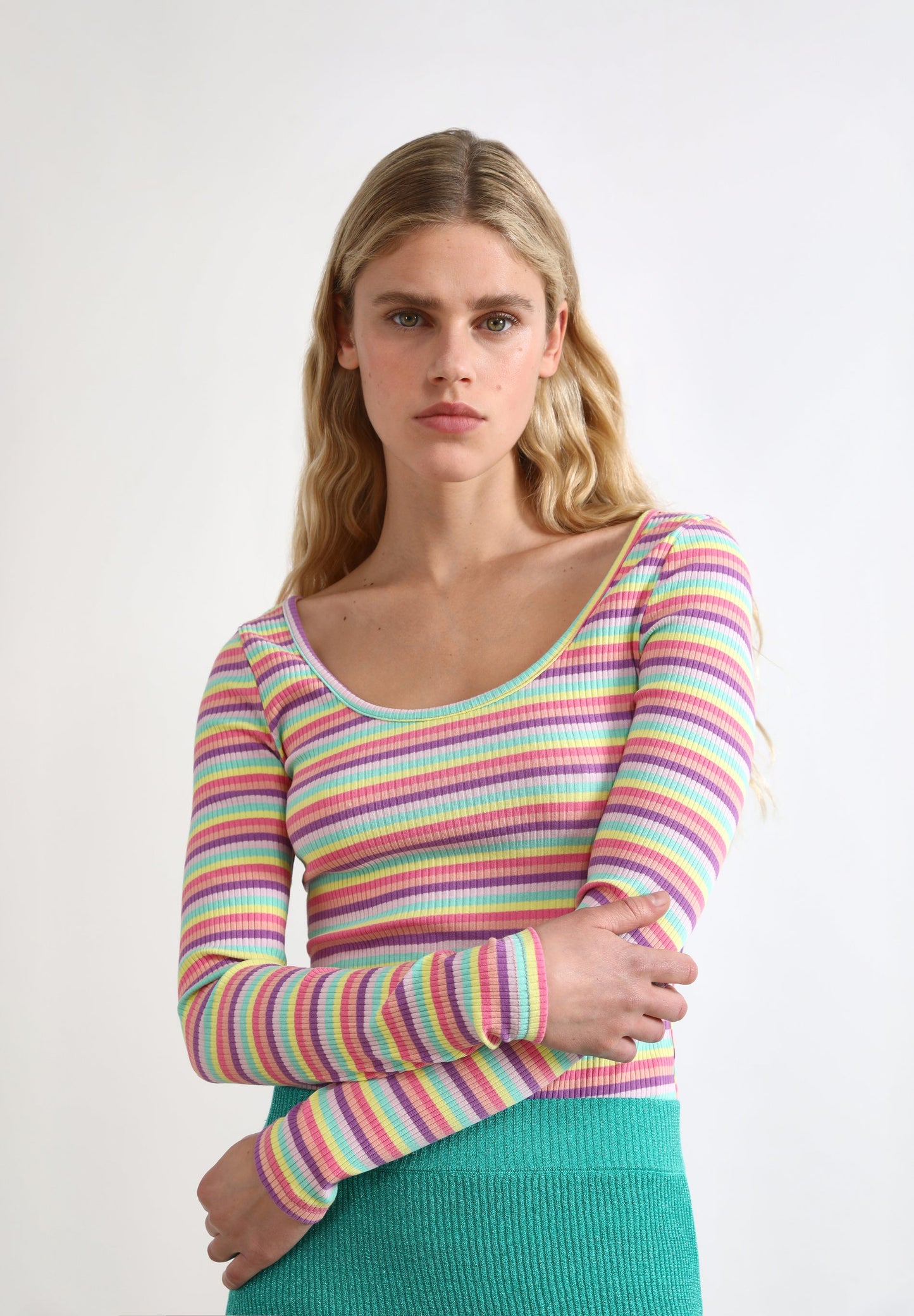 MULTICOLOURED STRIPED T-SHIRT
