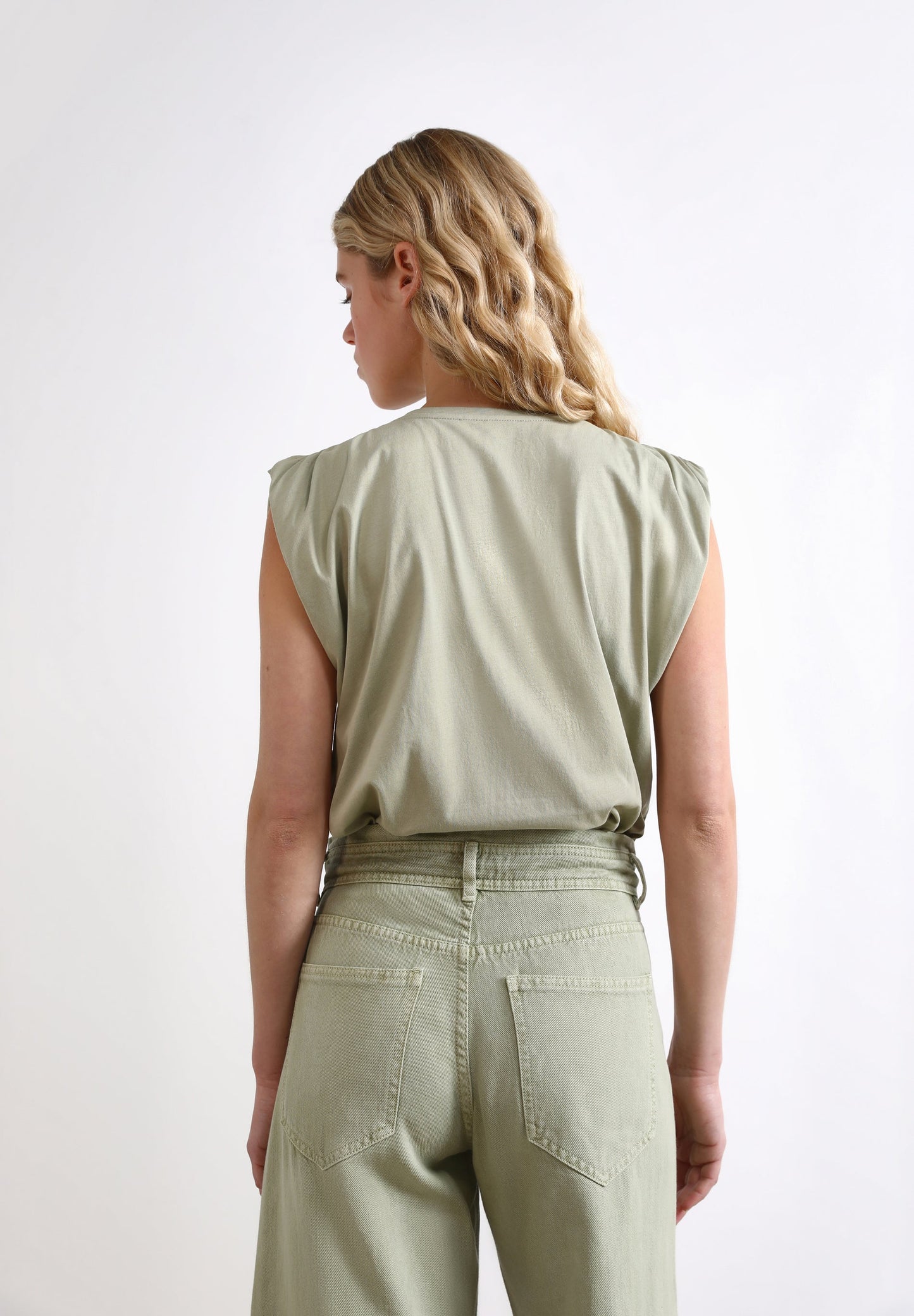 T-SHIRT WITH SHOULDER DETAIL