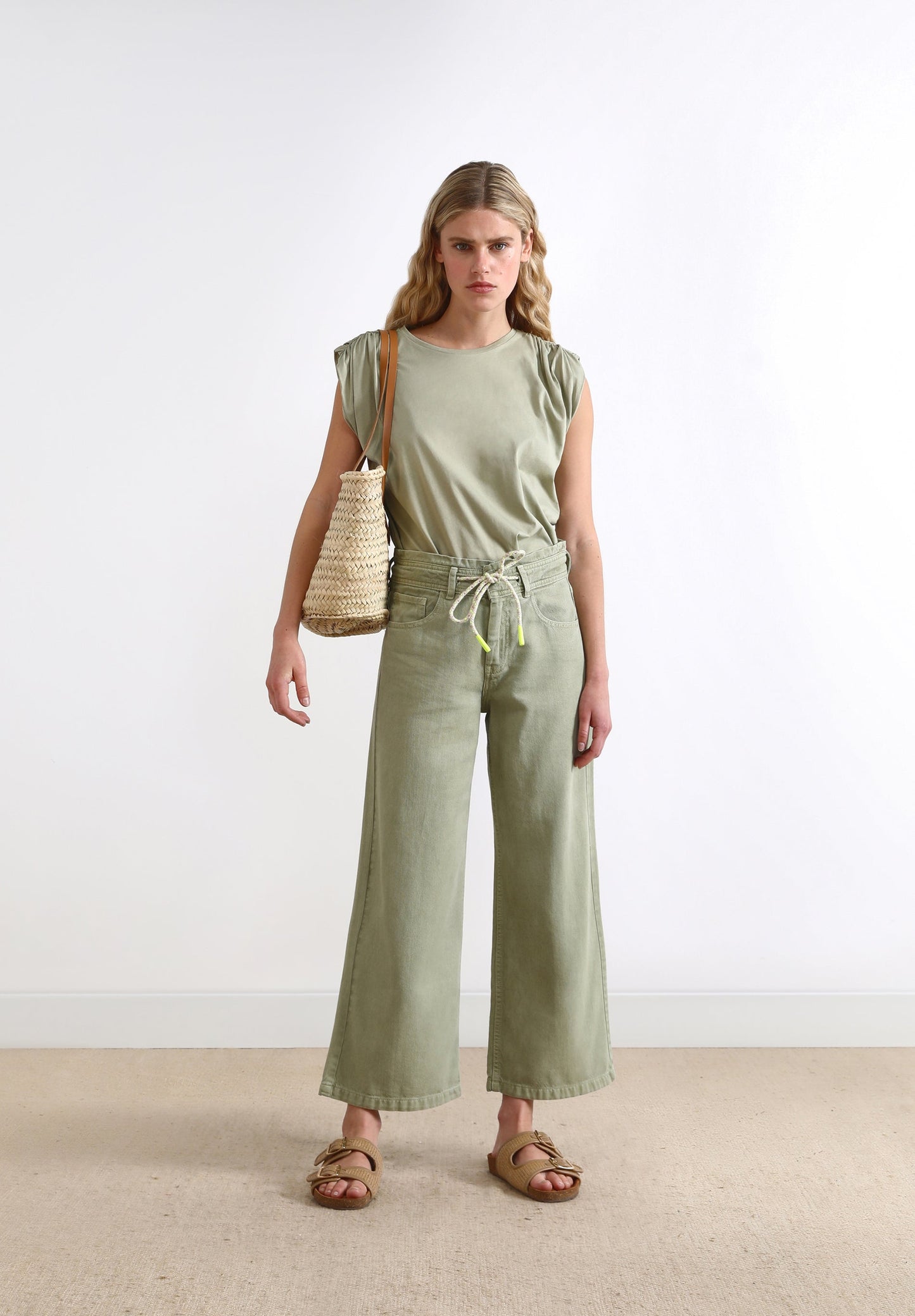 T-SHIRT WITH SHOULDER DETAIL