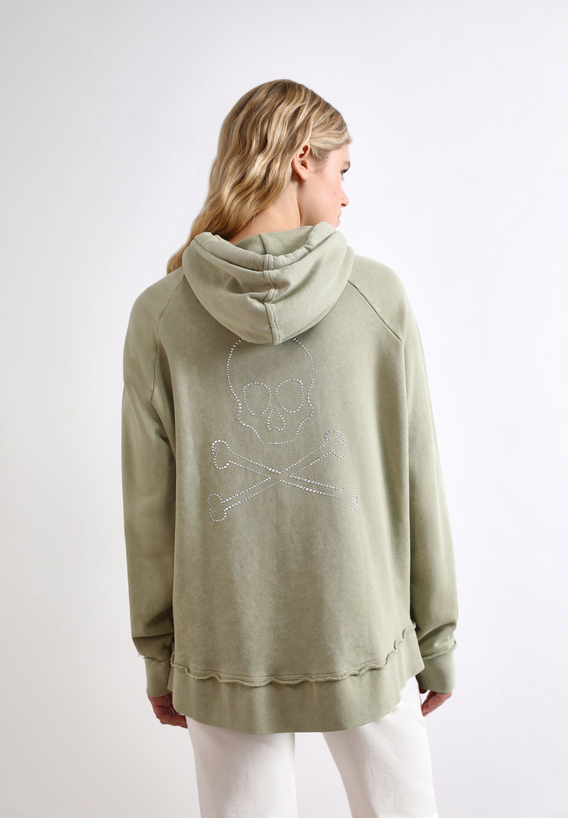 FADED SKULL SWEATSHIRT