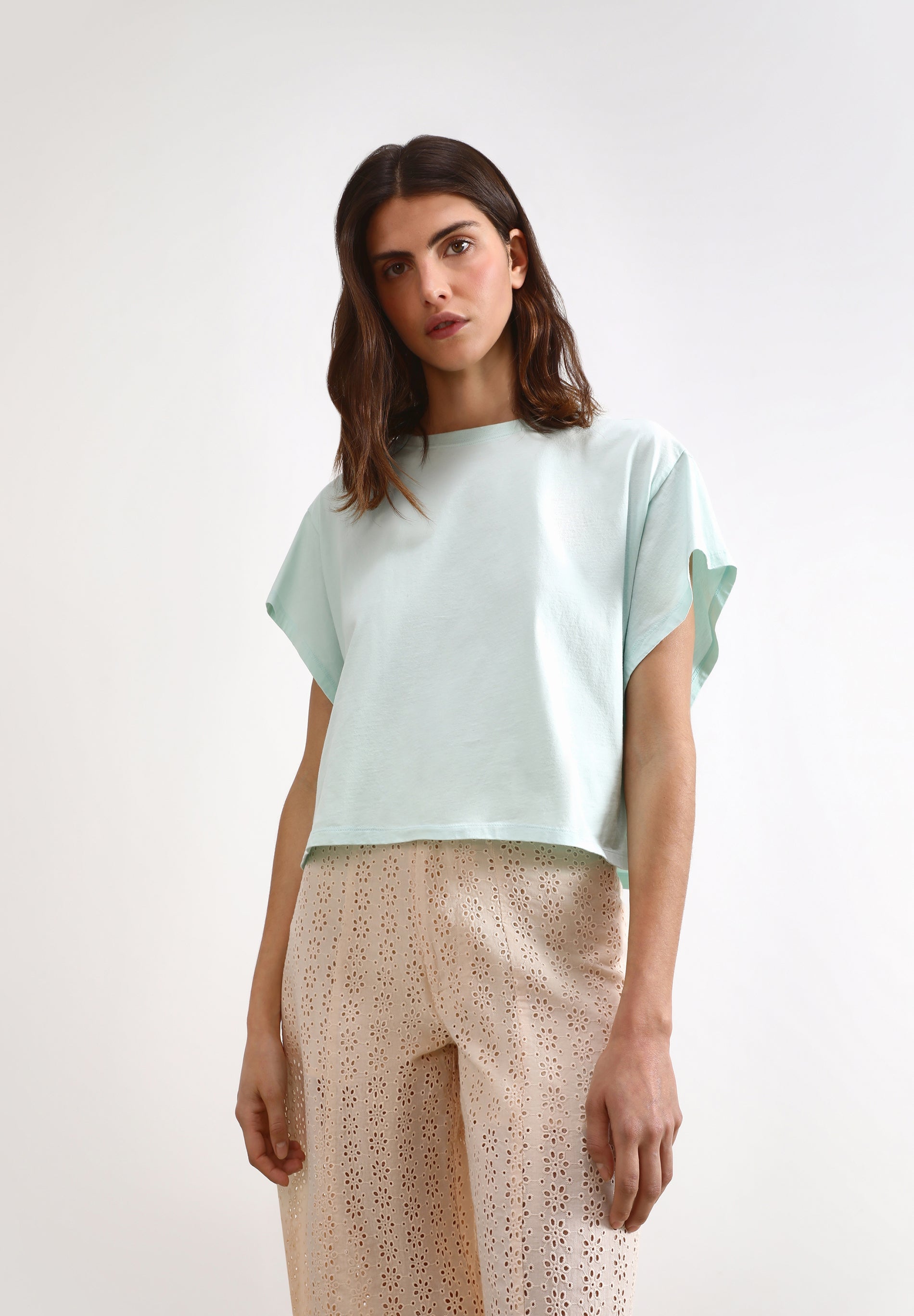 FLOWING SLEEVE T-SHIRT