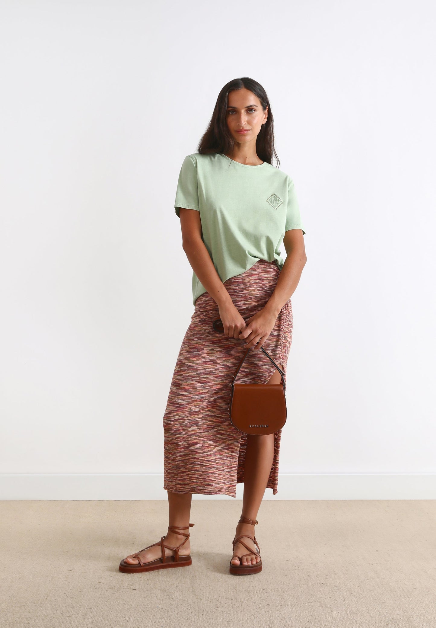 T-SHIRT WITH EMBROIDERY ON THE CHEST