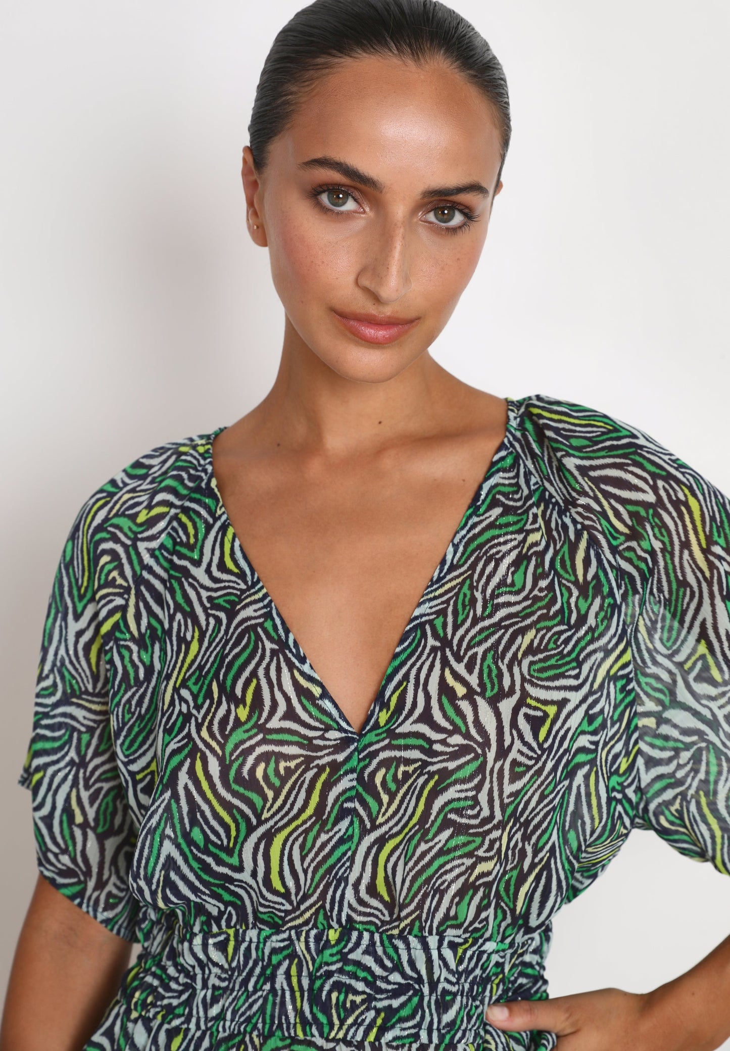 GATHERED ANIMAL PRINT TOP