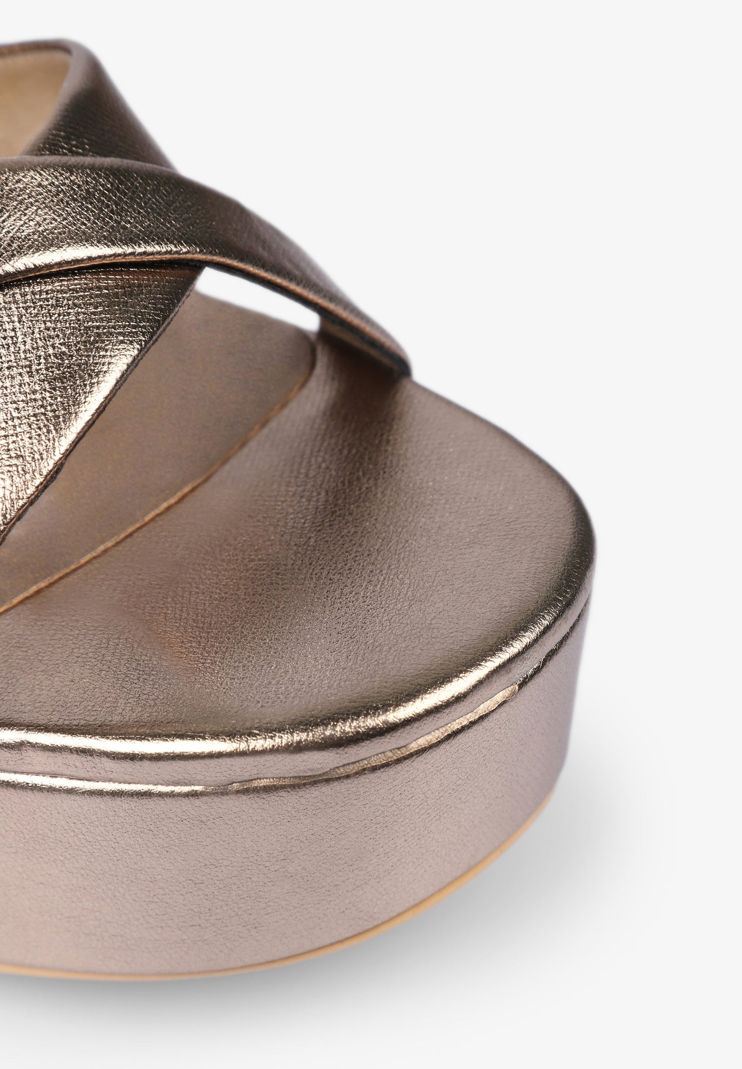METALLIC PLATFORM SANDALS
