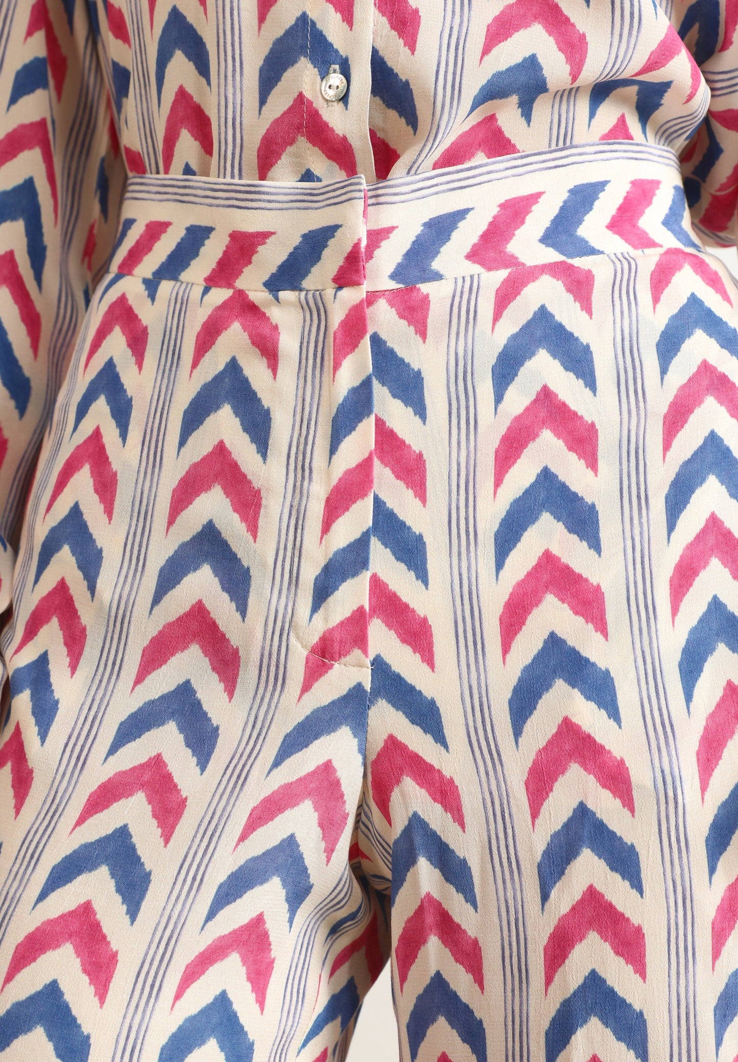 PRINTED FLARED TROUSERS