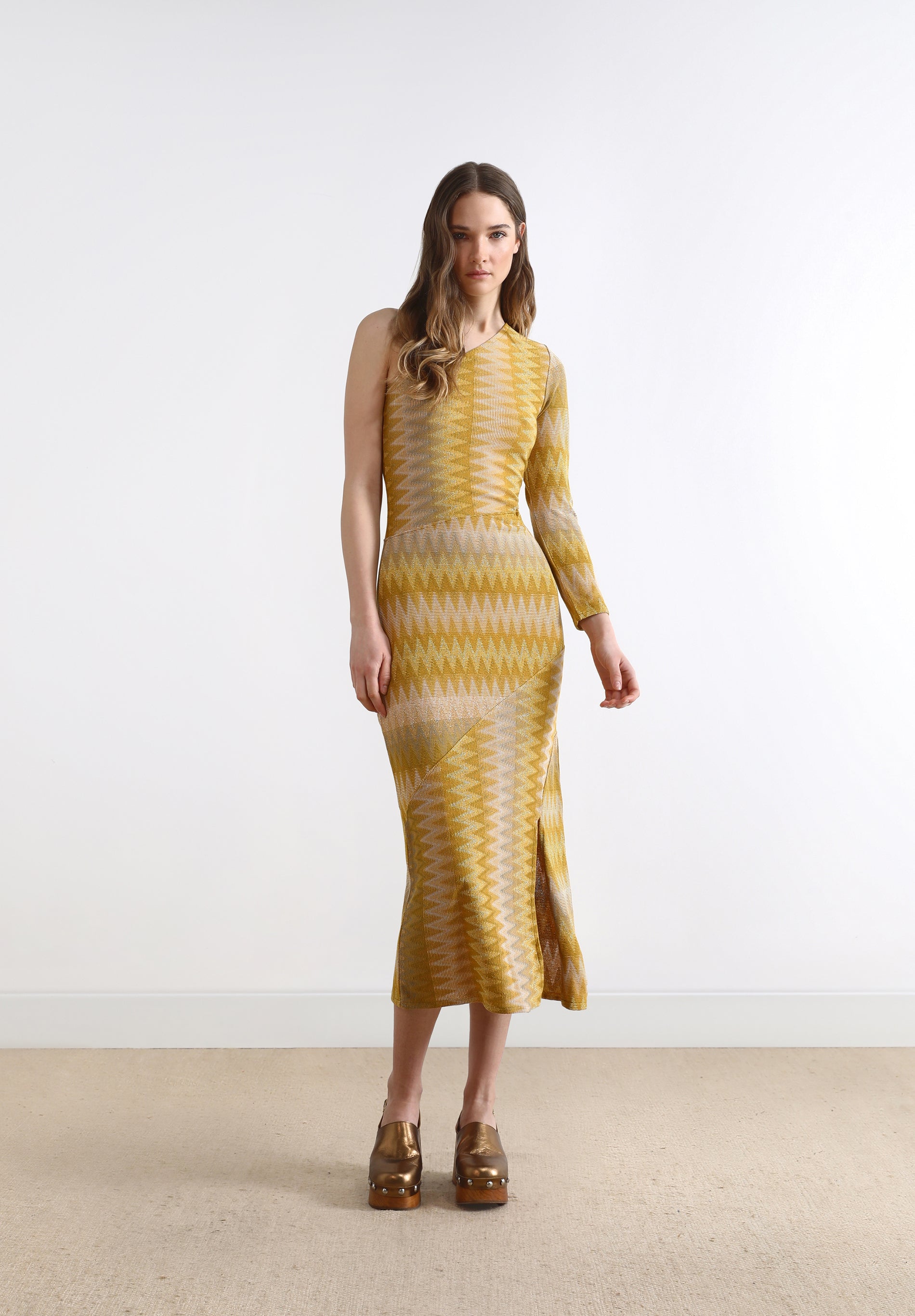 ASYMMETRIC KNIT DRESS