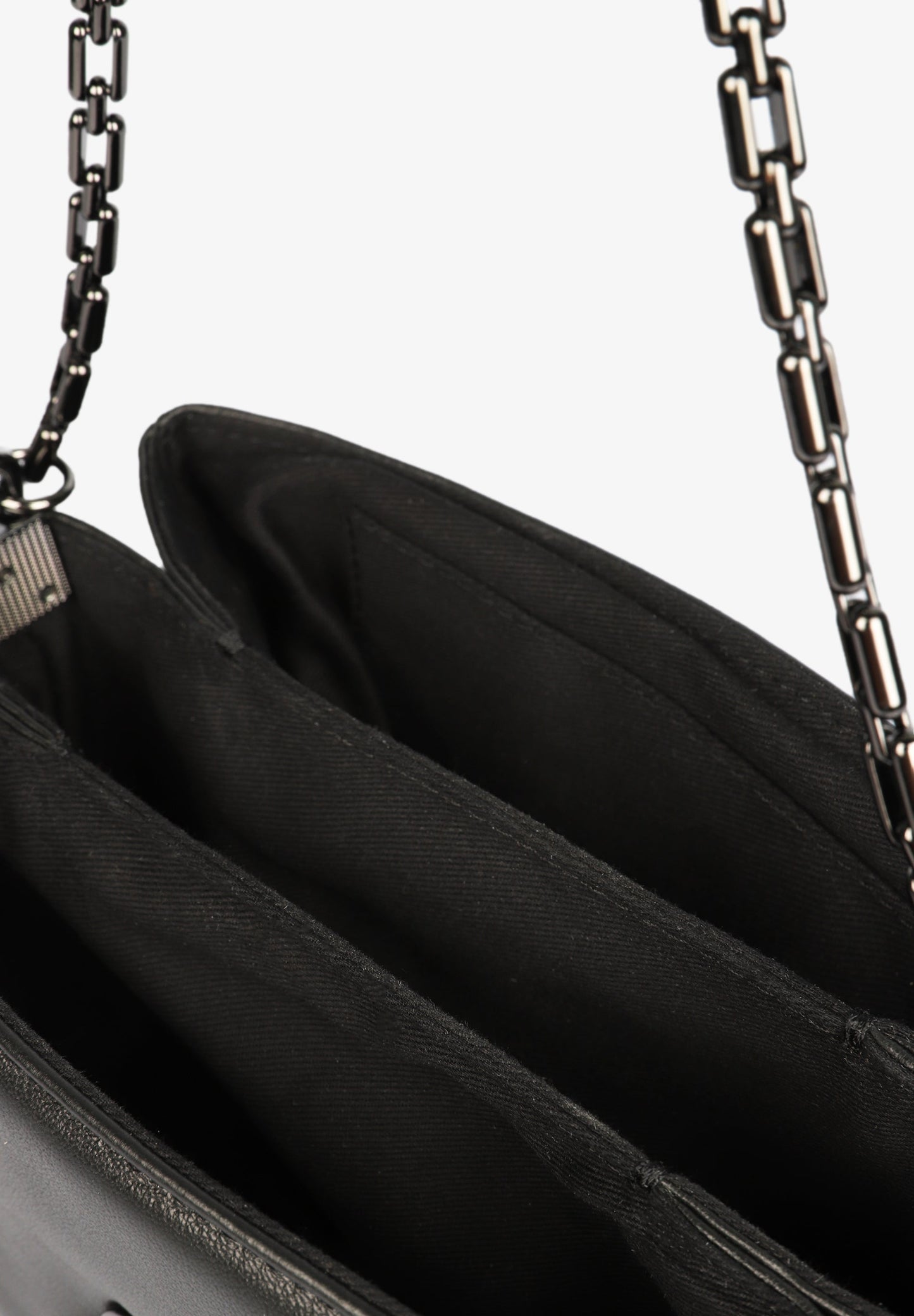 LEATHER BAG WITH COMPARTMENTS