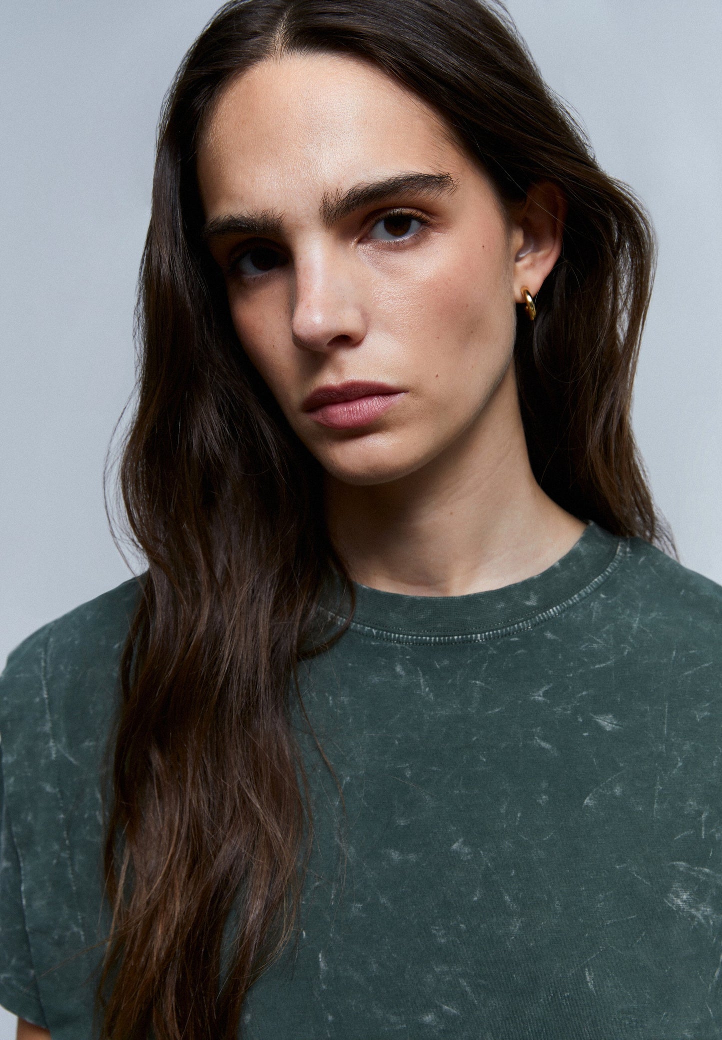 T-SHIRT WITH CRISTAL SKULL ON BACK