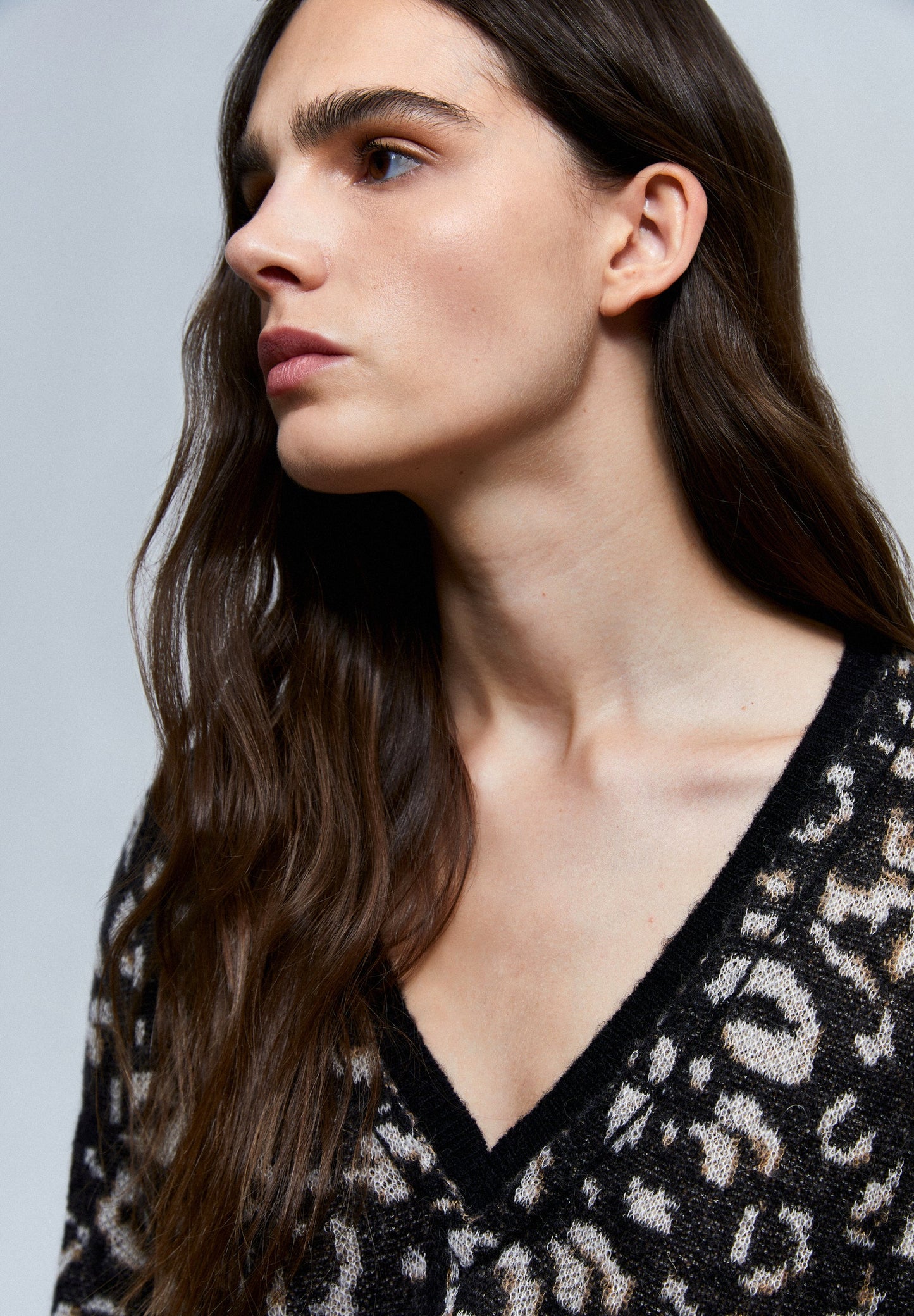 ANIMAL PRINT KNIT SWEATER