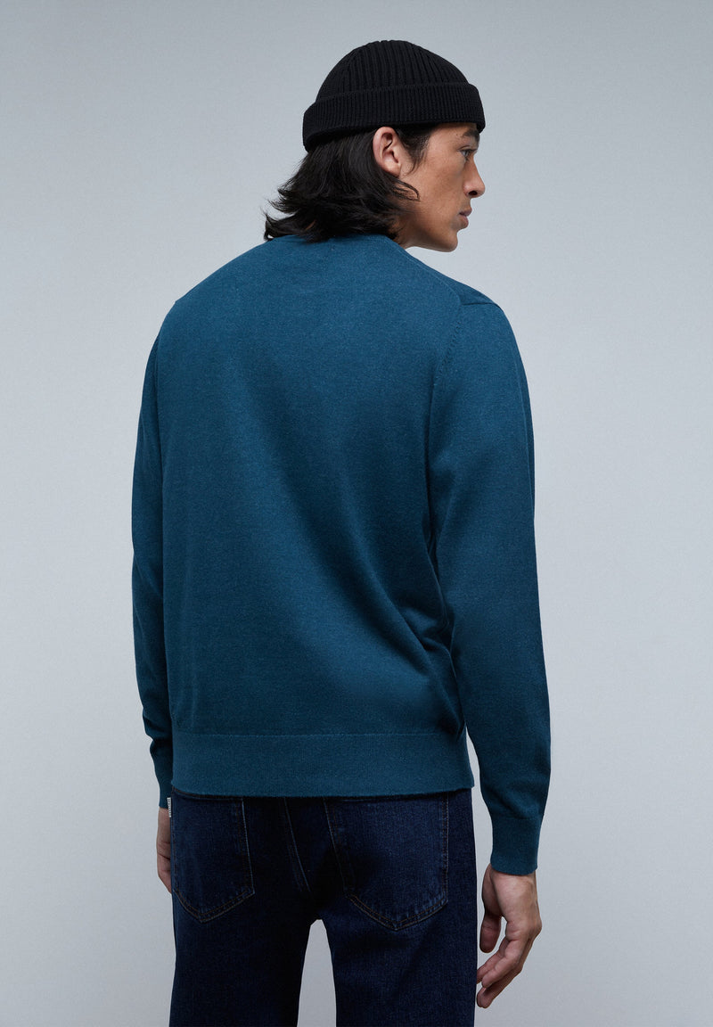 ROUND NECK SWEATER WITH SKULL