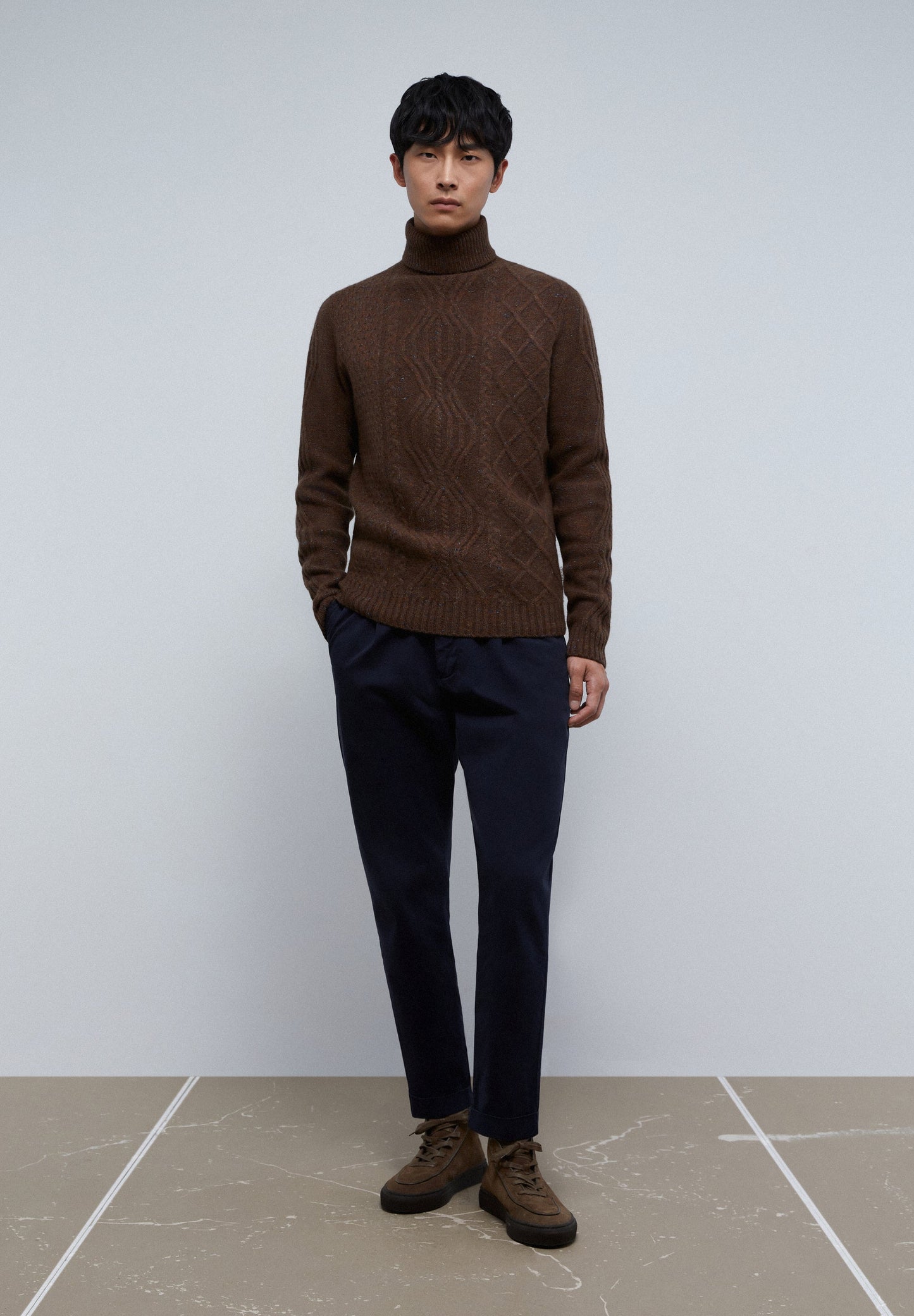 MERINO WOOL TURN-DOWN COLLAR SWEATER