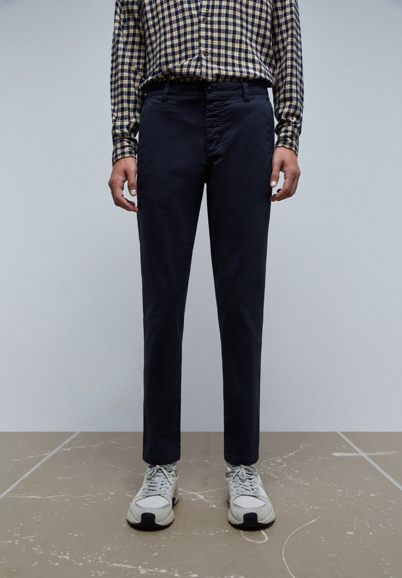 CASUAL CHINO TROUSERS