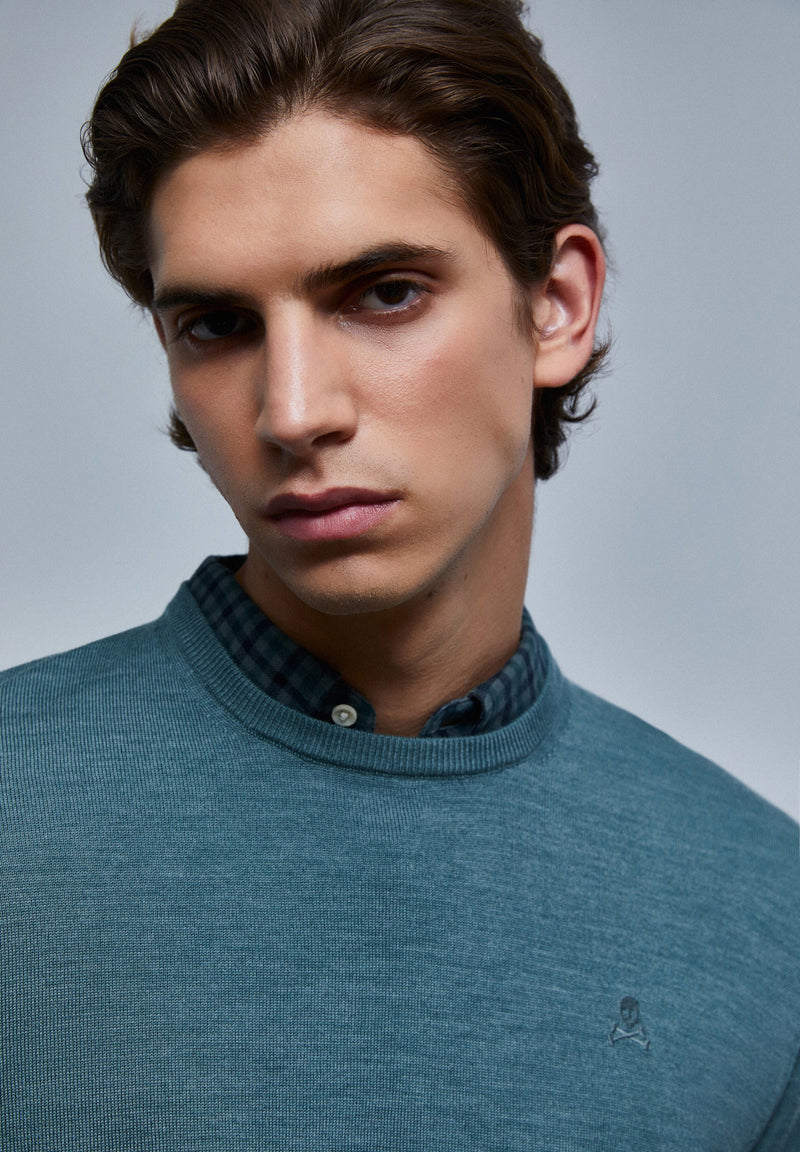 ROUND NECK SWEATER WITH SKULL