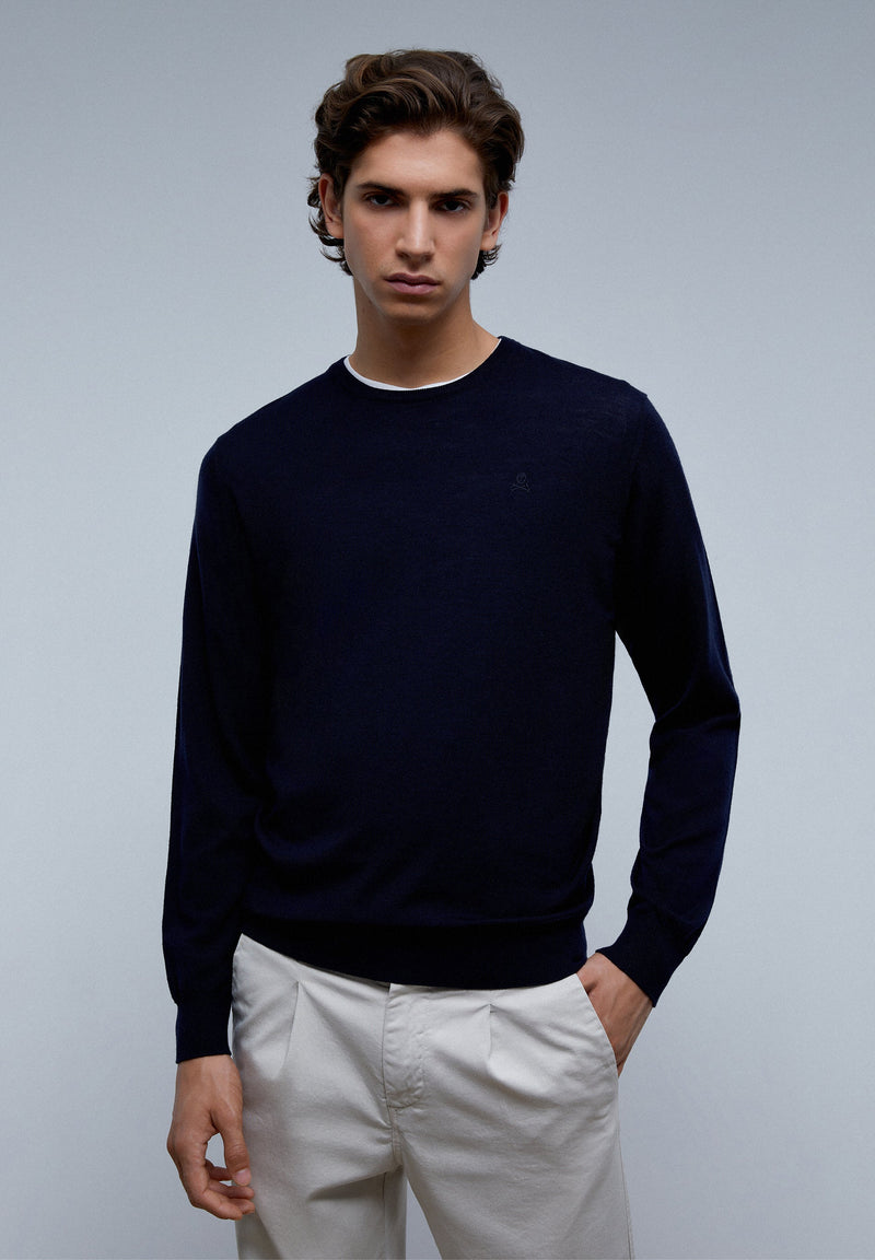 ROUND NECK SWEATER WITH SKULL