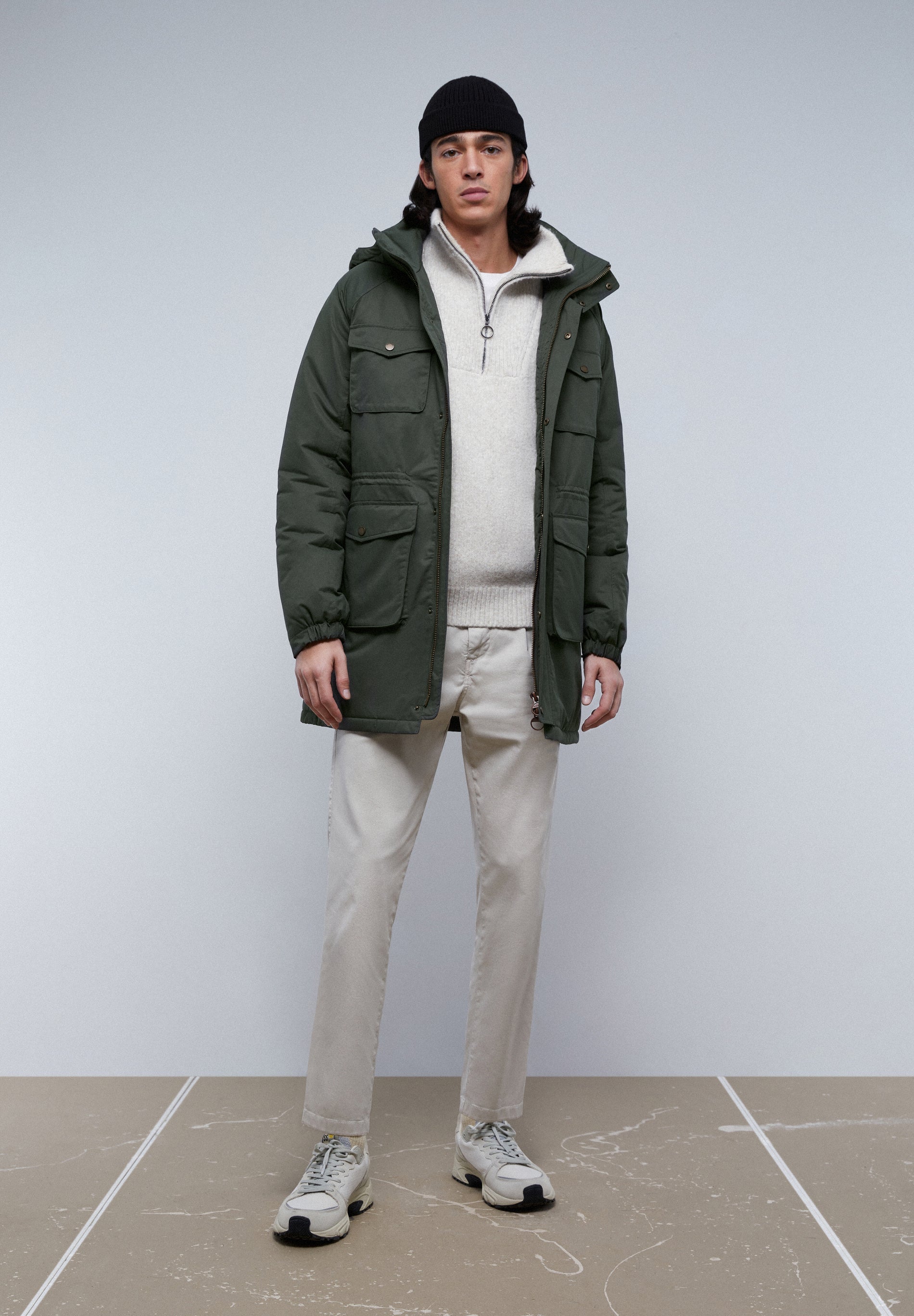 WATER REPELLENT PARKA WITH POCKETS