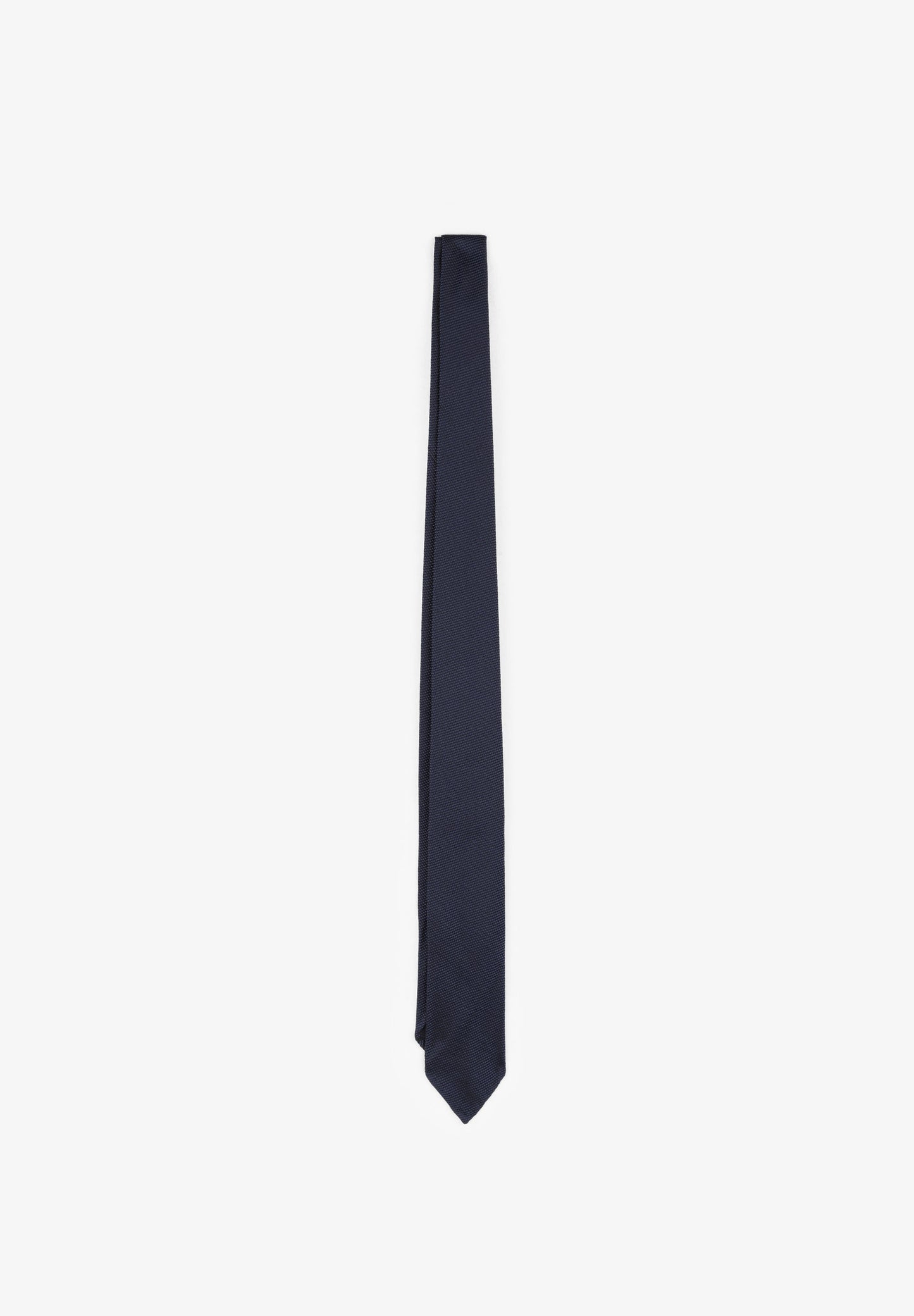 CLASSIC PLAIN-COLOURED TIE