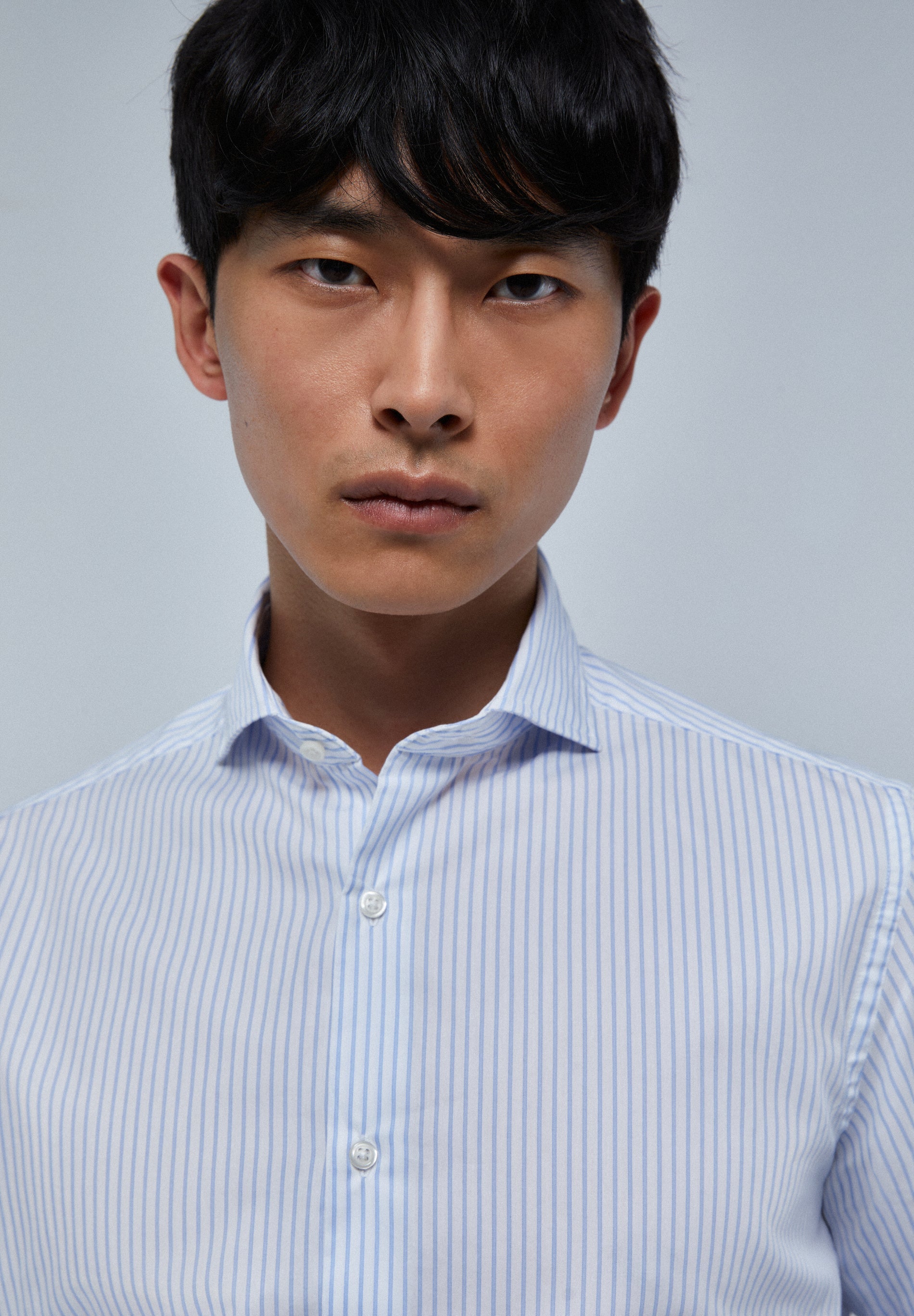 MIXED CUFF DRESS SHIRT