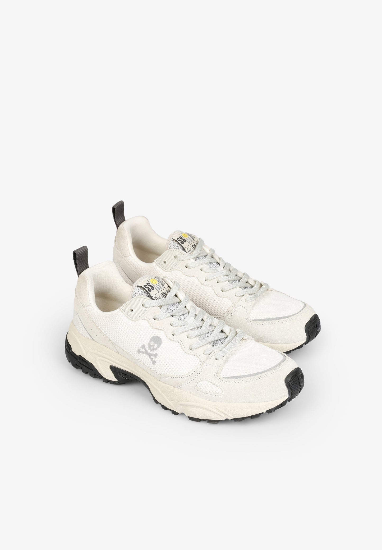 LIGHTWEIGHT SNEAKERS WITH PRONOUNCED SOLE