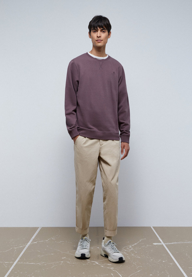 BASIC SKULL SWEATSHIRT