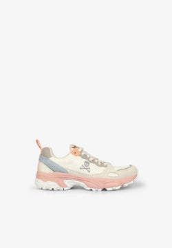 LIGHTWEIGHT SNEAKERS WITH PRONOUNCED SOLE