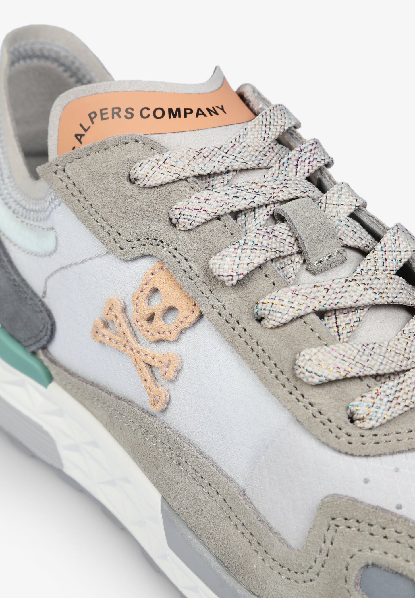 THREE-TONE SUEDE SNEAKERS