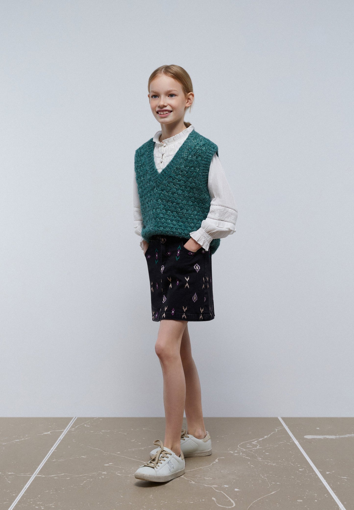 KNIT GILET WITH LUREX DETAIL