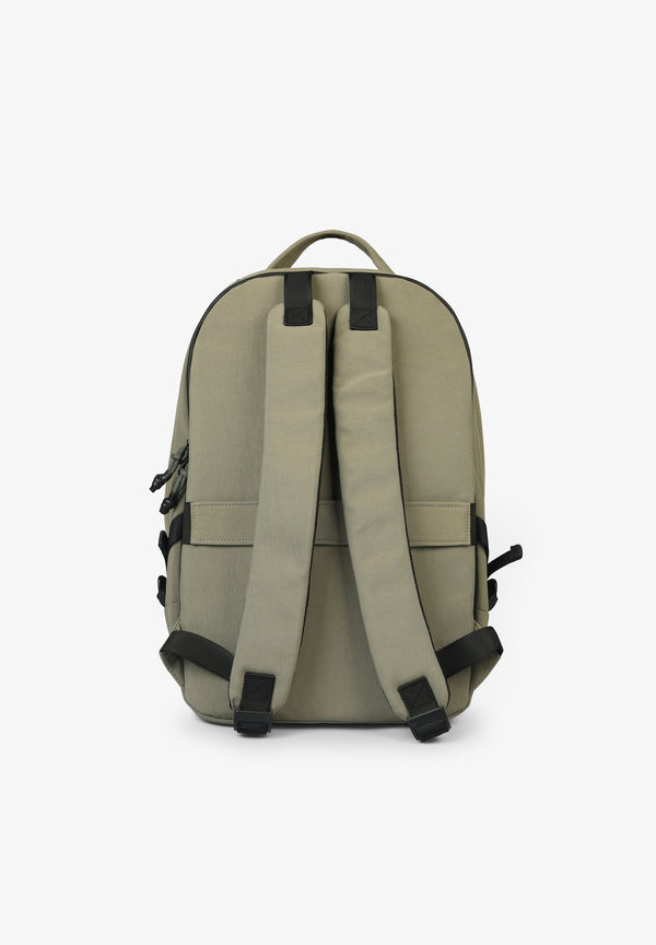 BACKPACK WITH CENTRAL POCKET