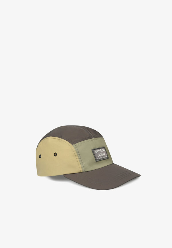 THREE-TONE CAP WITH FRONT PATCH