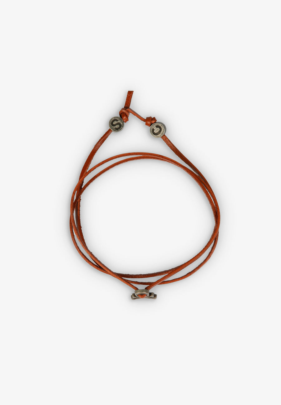 DRAWSTRING LEATHER BRACELET WITH SKULL