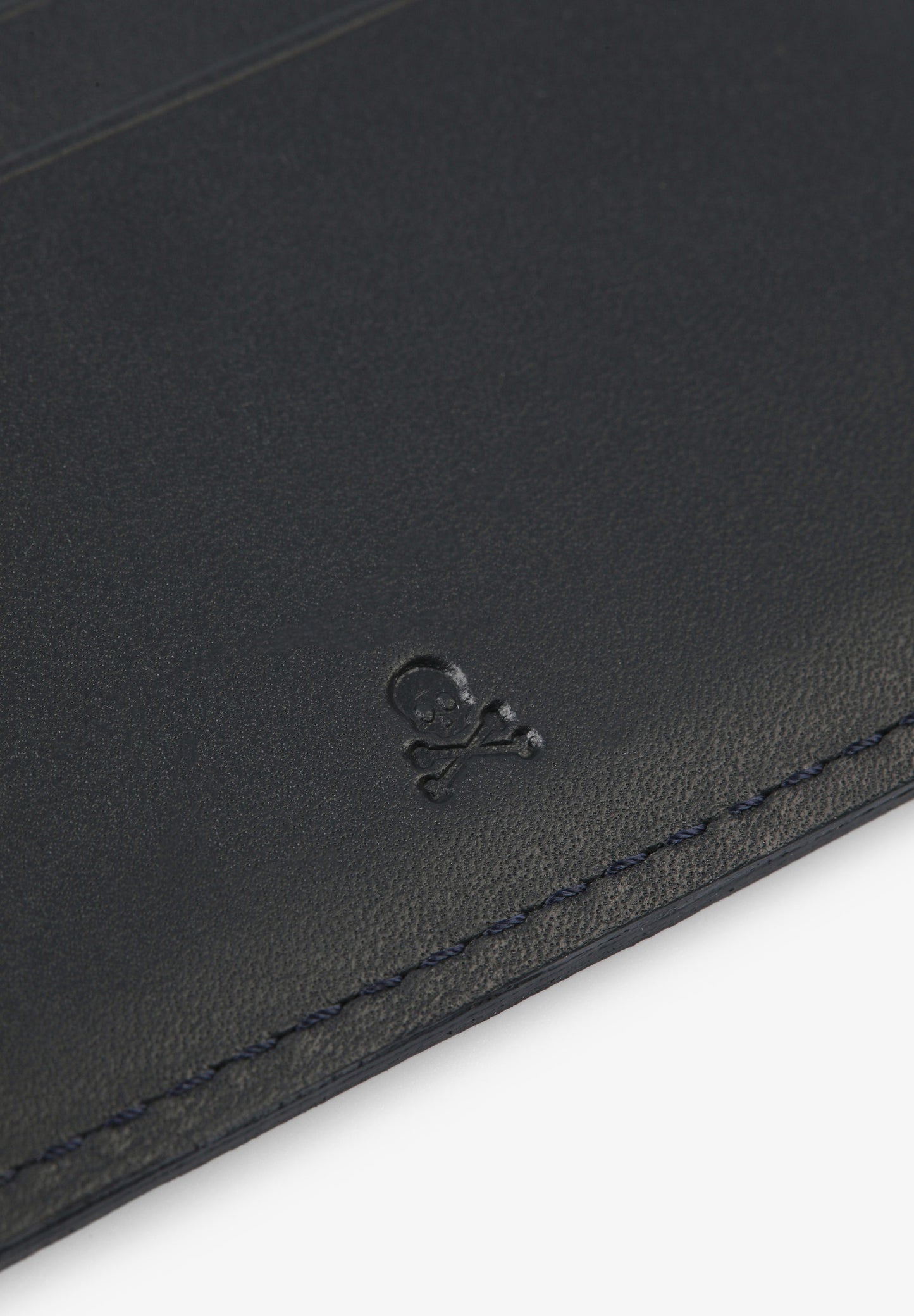 CONTRAST EMBOSSED LEATHER CARD HOLDER