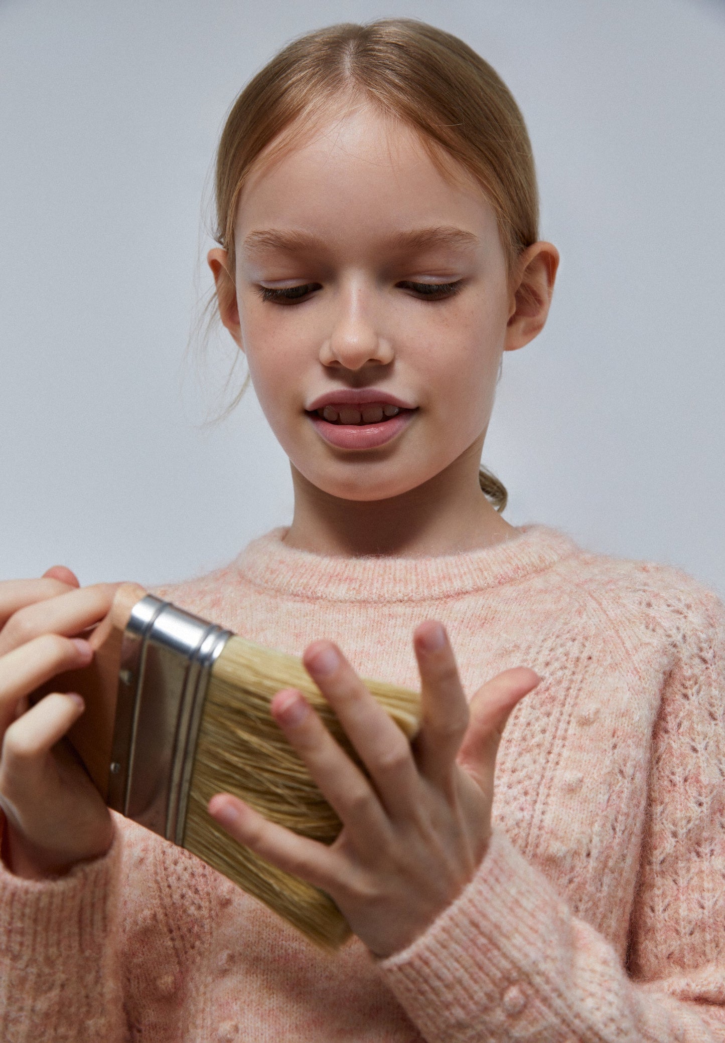 CONTRAST KNIT SWEATER