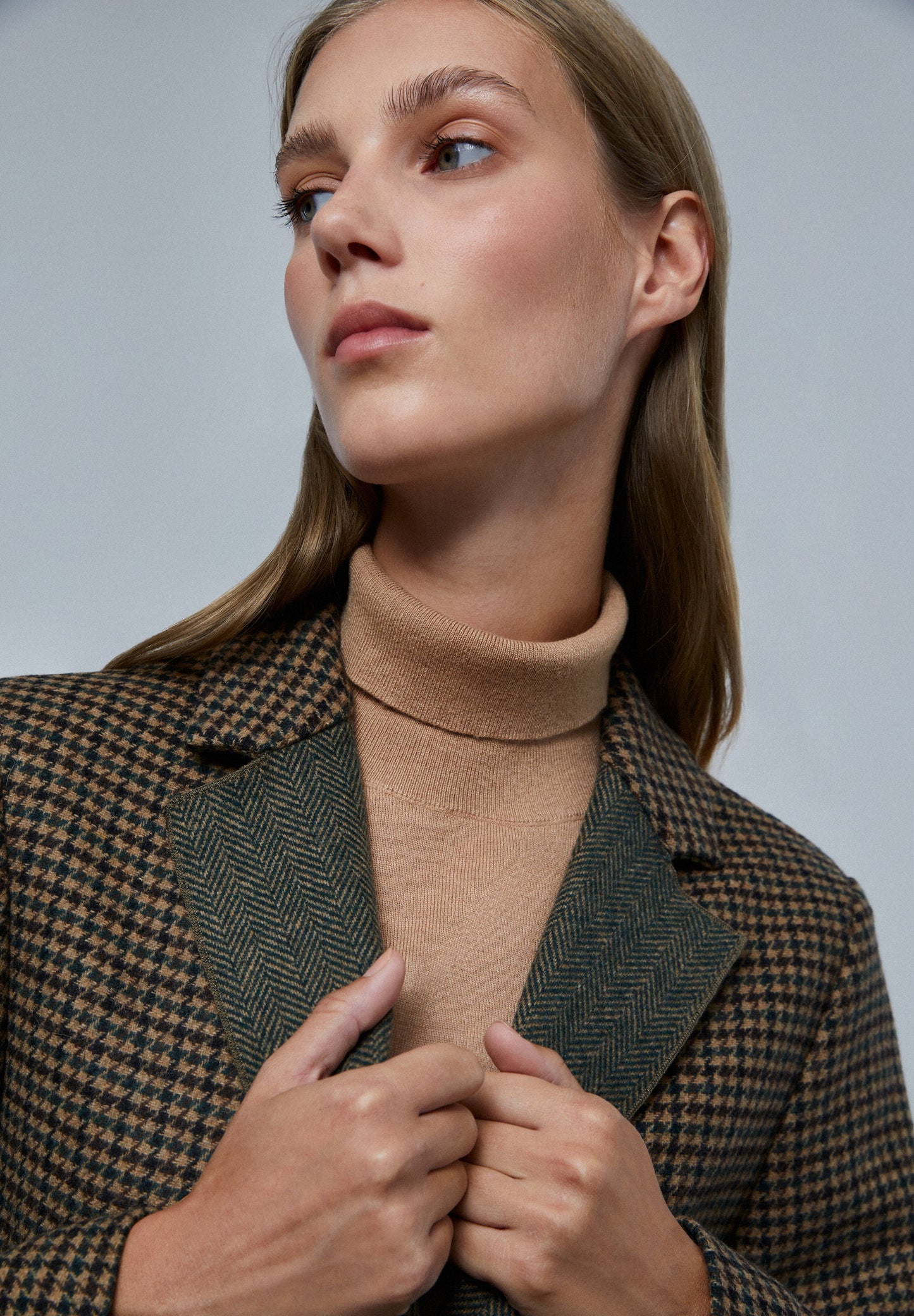 COAT WITH HERRINGBONE COLLAR DETAIL