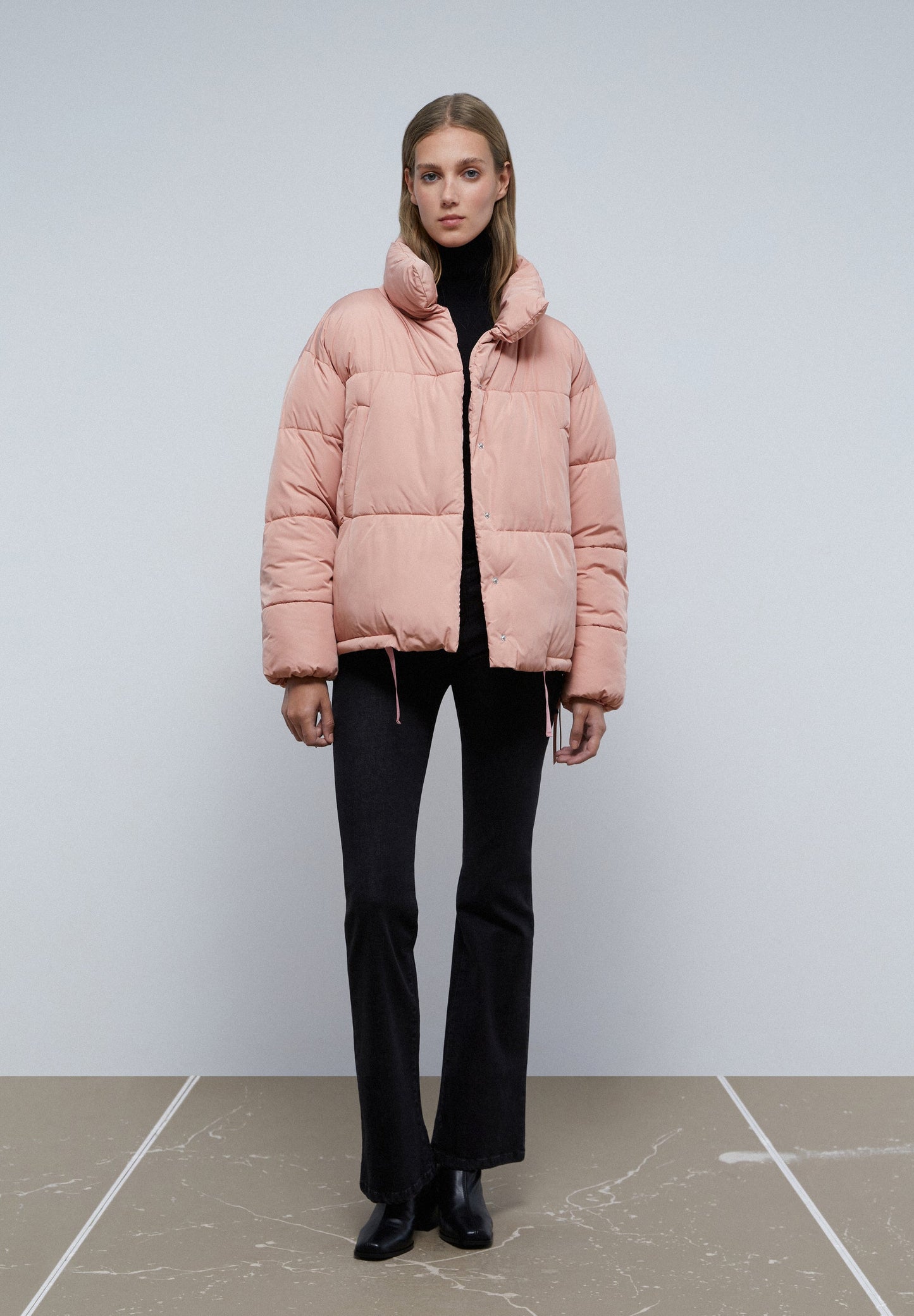 PUFFER COAT WITH HIGH COLLAR